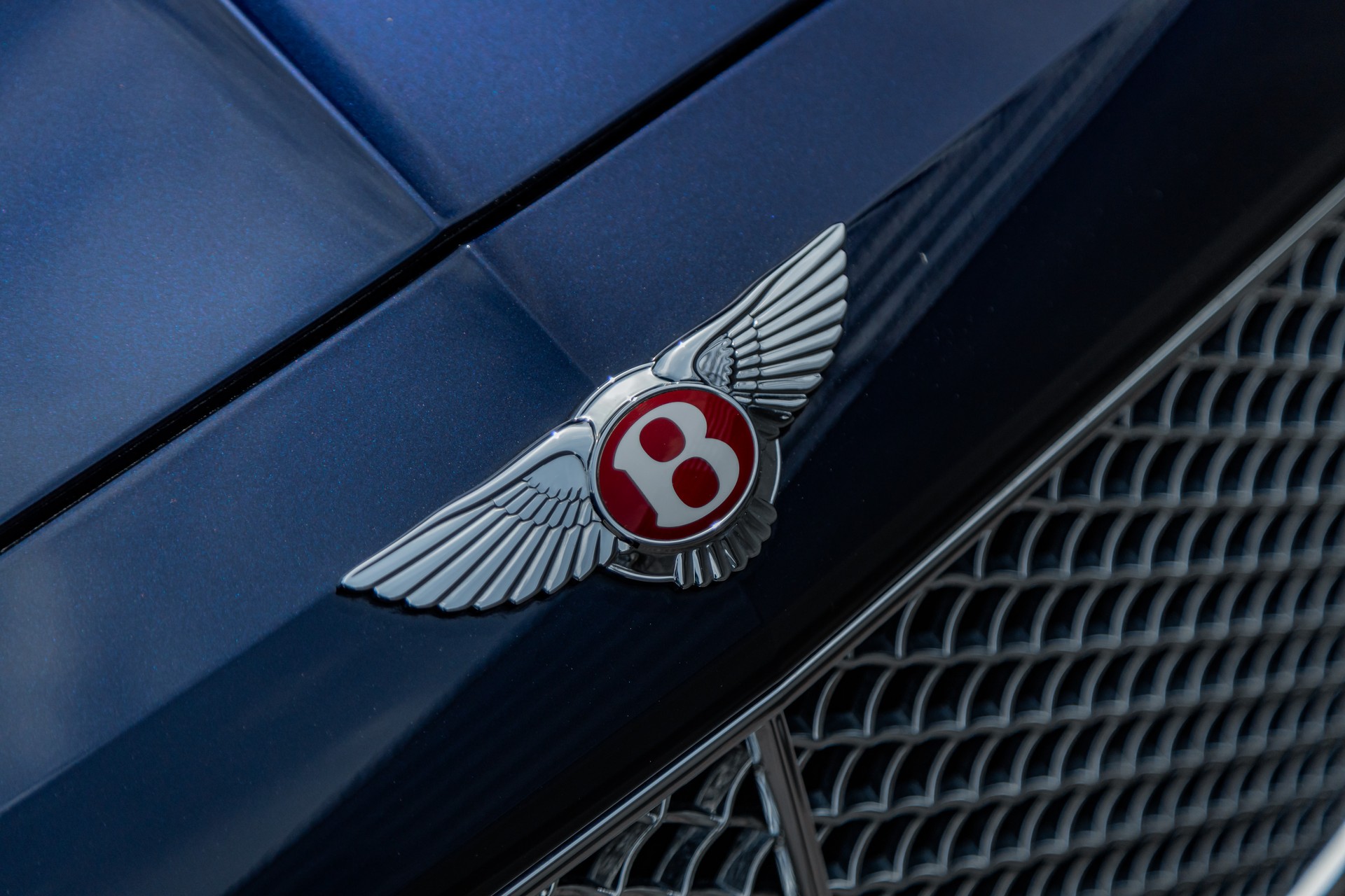 BENTLEY Flying Spur 4.0-image-8