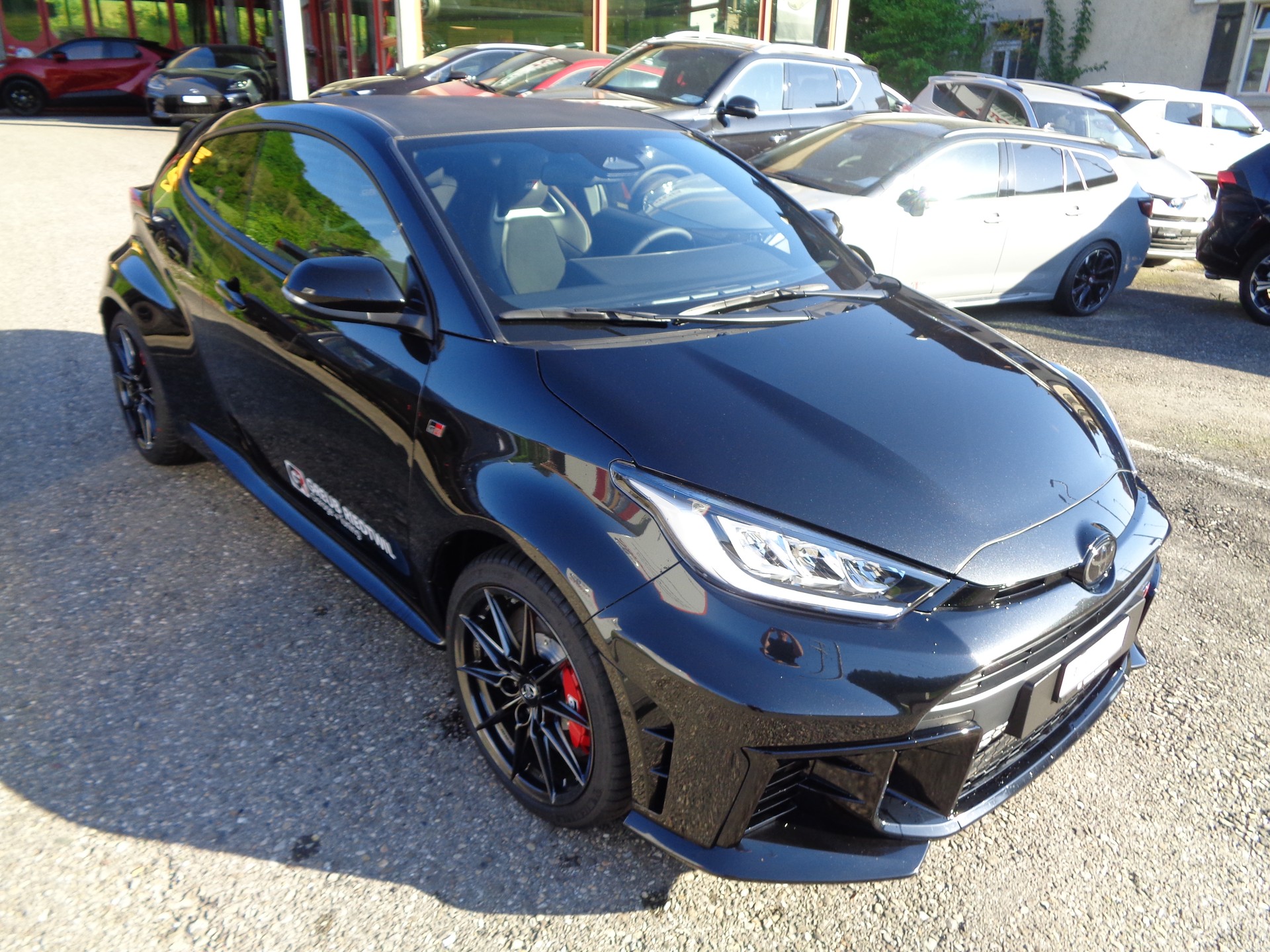 TOYOTA Yaris 1.6 GR Sport-image-5