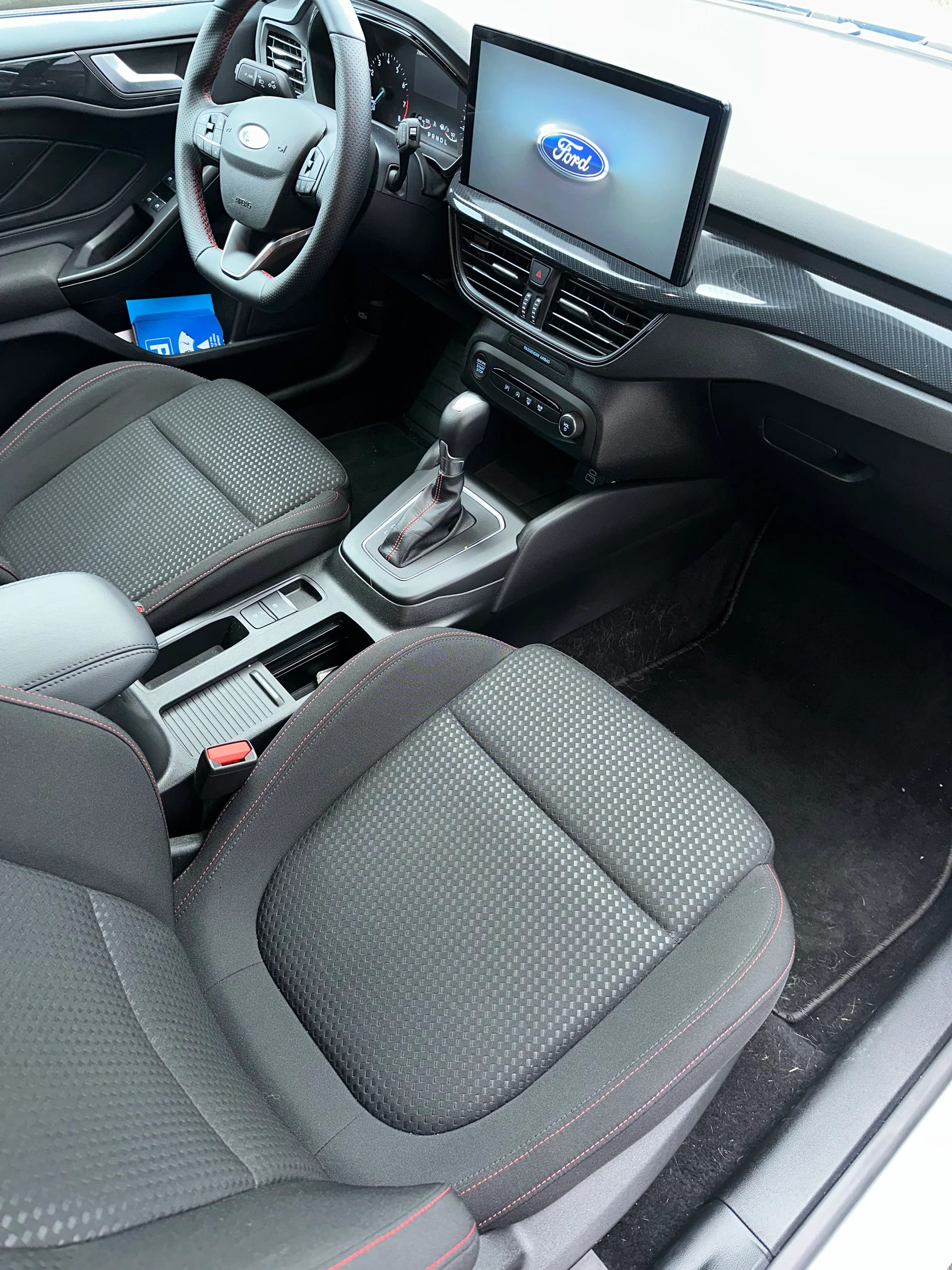 FORD Focus 1.0i EcoB Hybrid 155 ST- ST-Line/Aut.-image-12