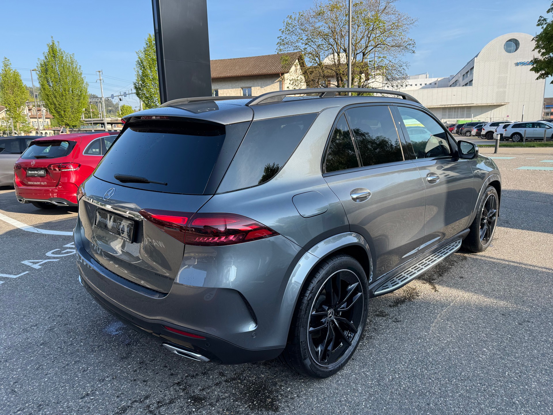 MERCEDES-BENZ GLE 300 d 4Matic-image-8