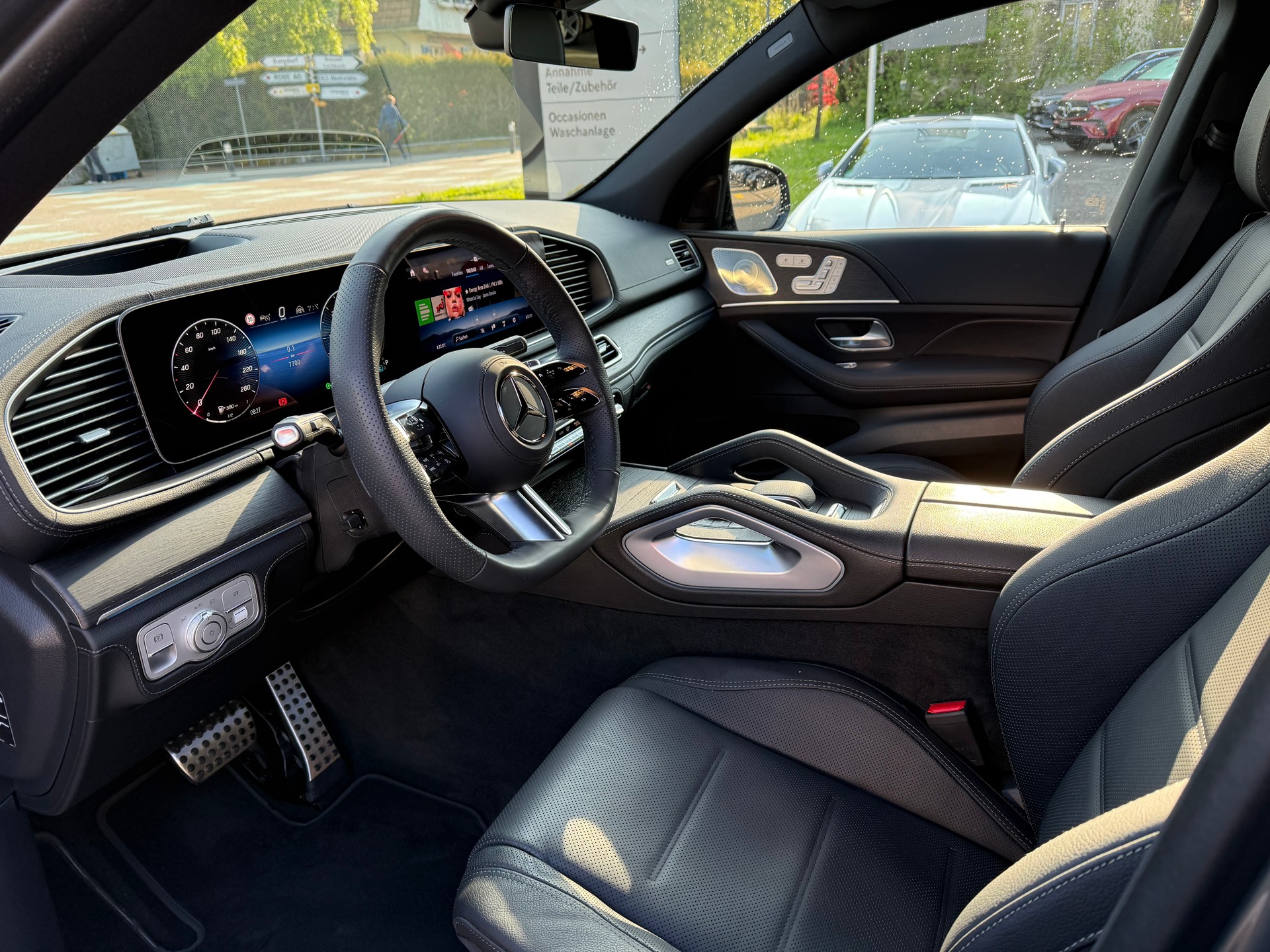 MERCEDES-BENZ GLE 300 d 4Matic-showroom-element-3