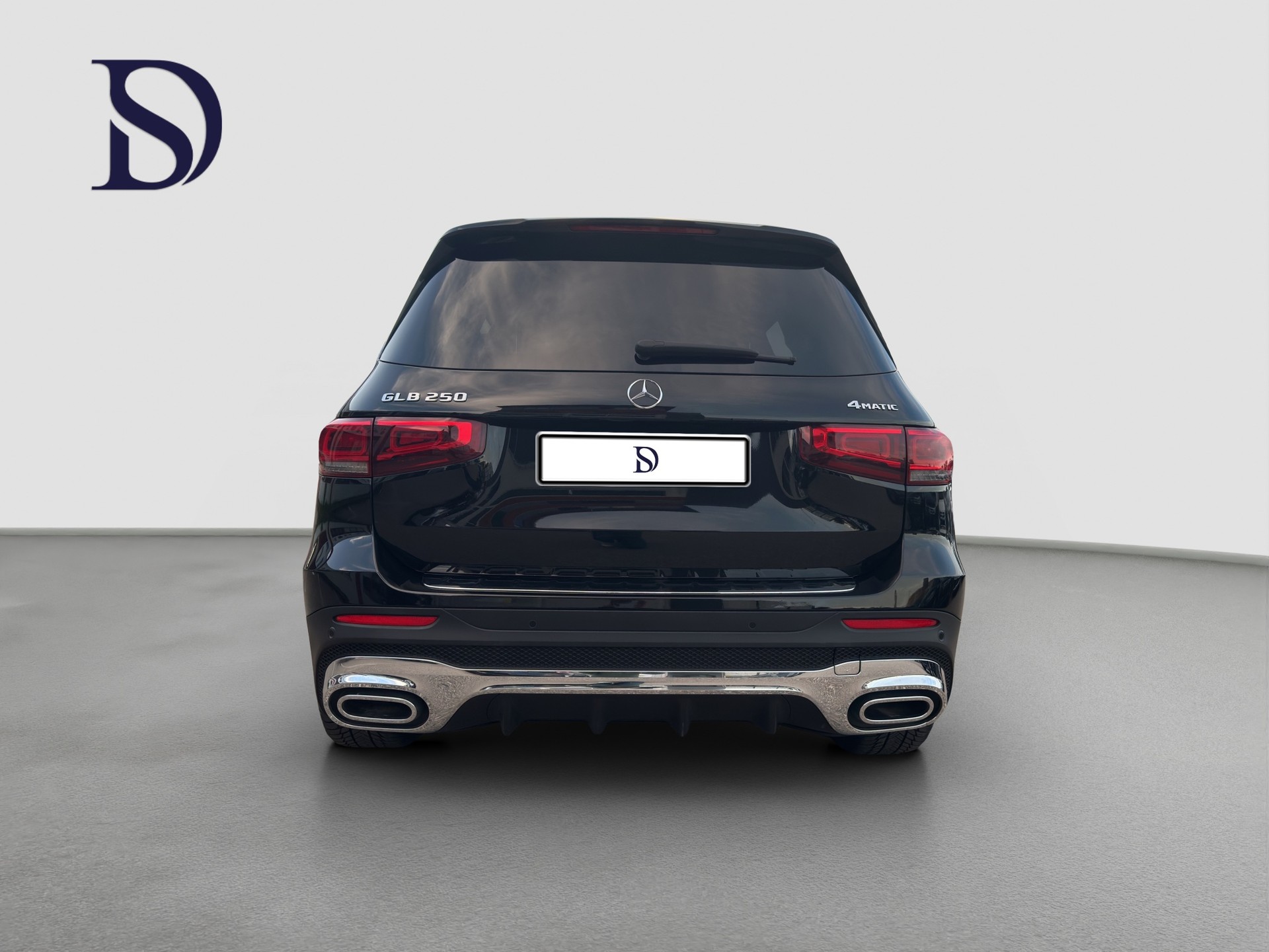 MERCEDES-BENZ GLB 250 4Matic AMG Line 8G-Tronic-showroom-element-3
