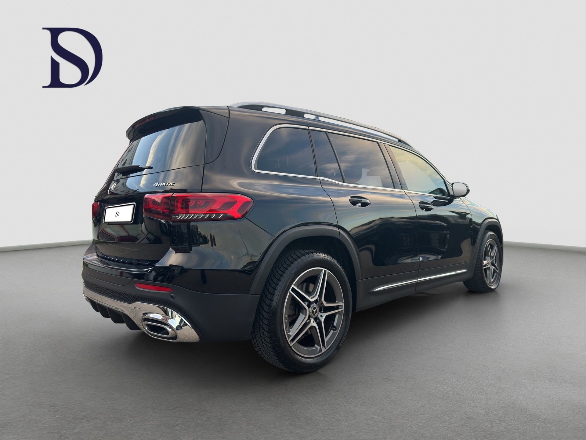 MERCEDES-BENZ GLB 250 4Matic AMG Line 8G-Tronic-image-6