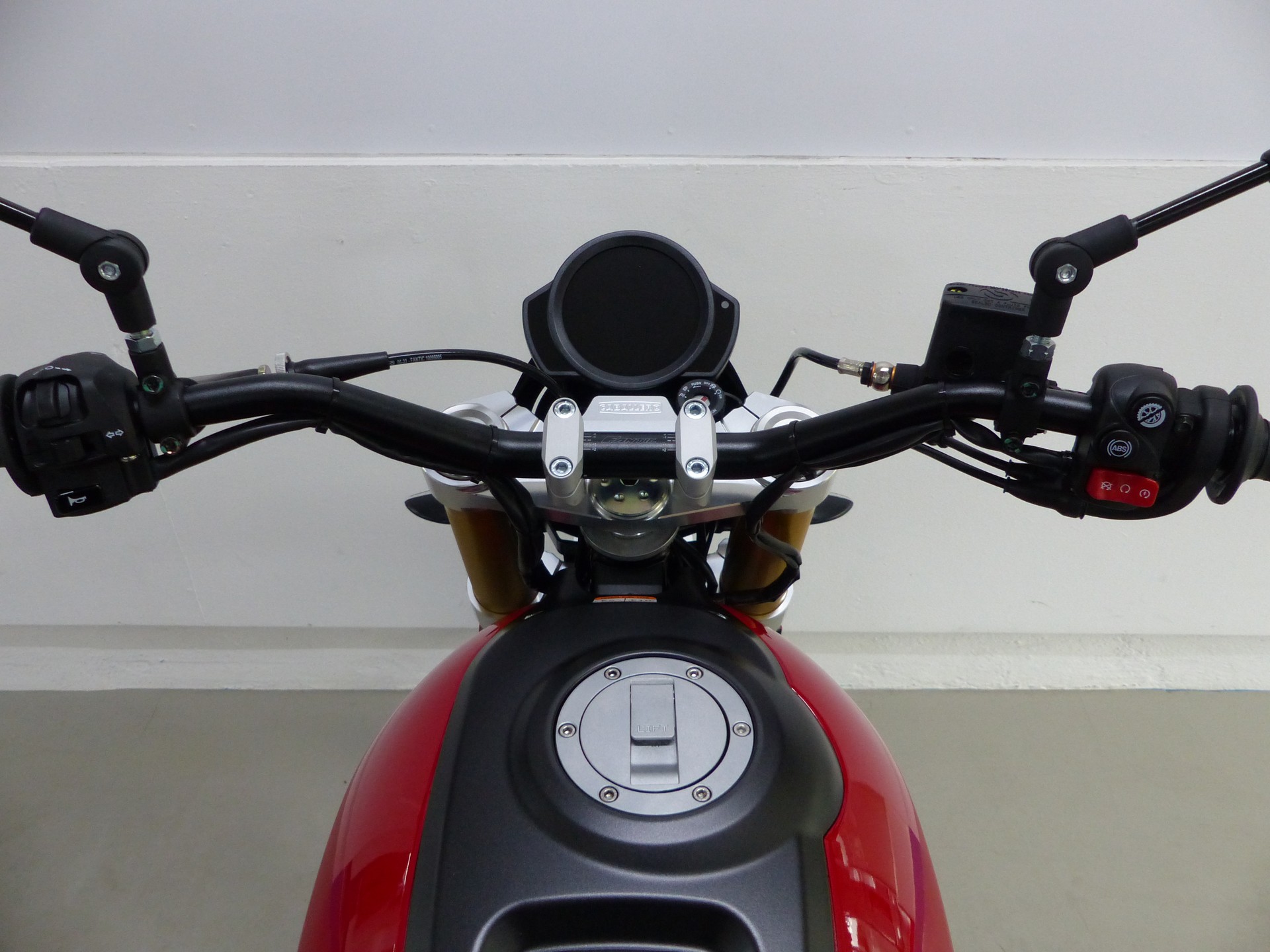 FANTIC Caballero 700 Scrambler-image-4
