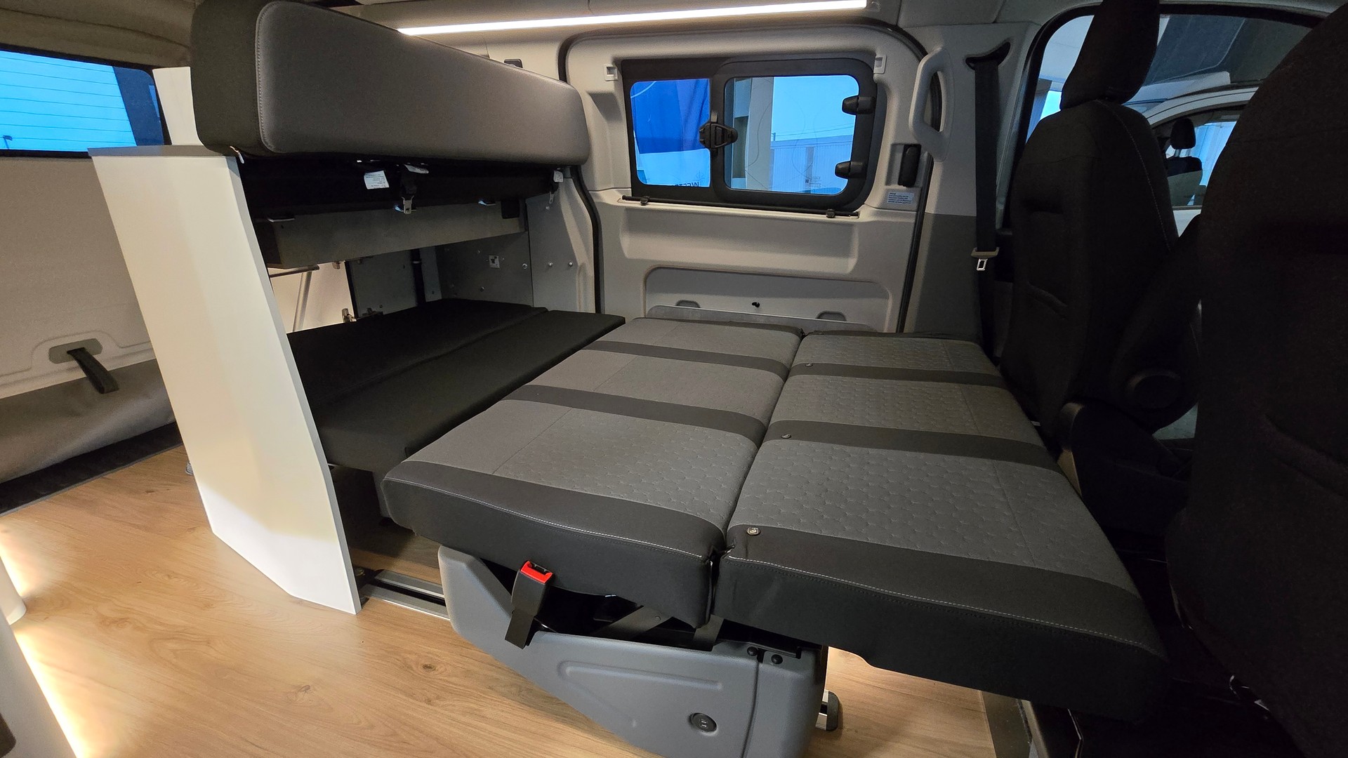 FORD Nugget Westfalia L1 Aufstelldach-image-15