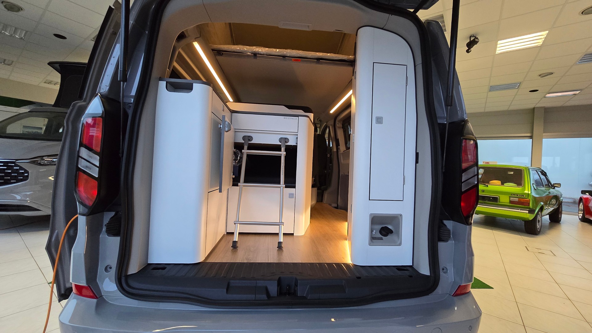 FORD Nugget Westfalia L1 Aufstelldach-image-10