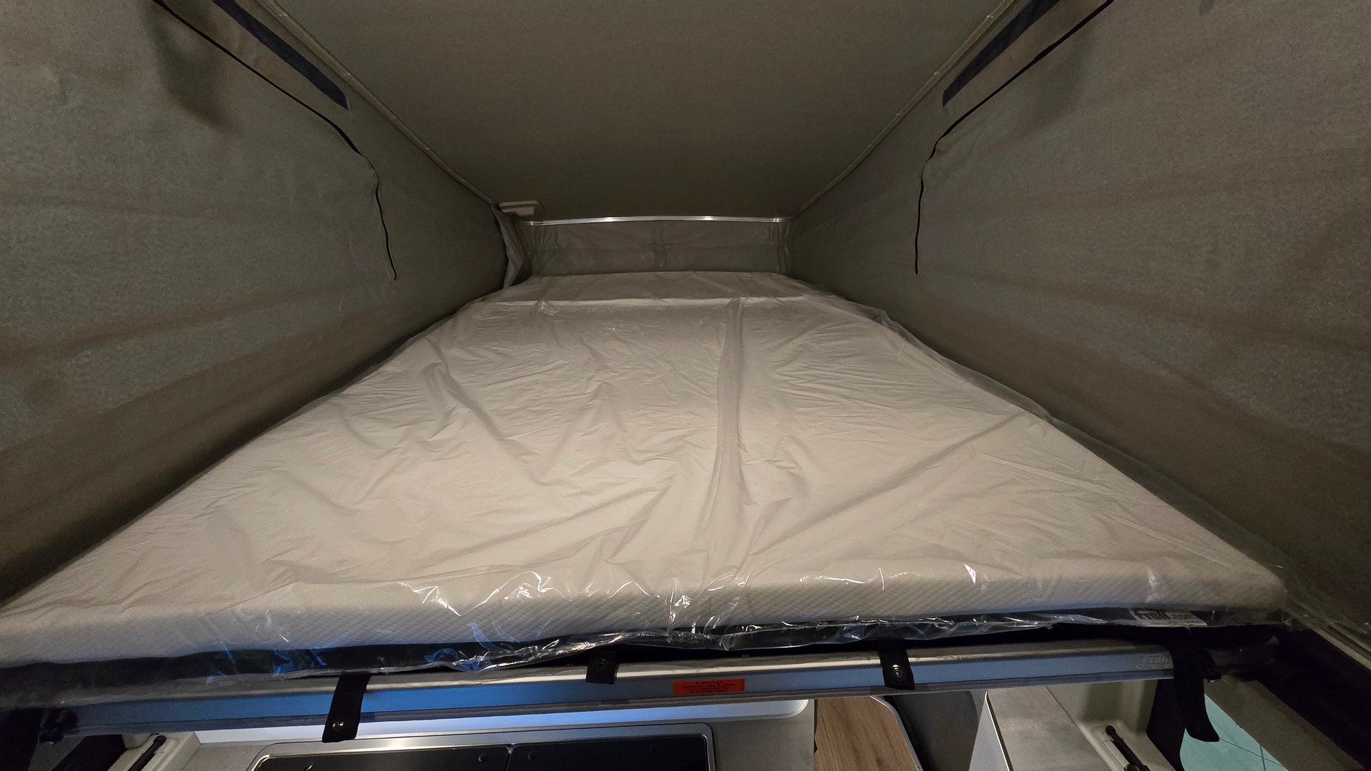 FORD Nugget Westfalia L1 Aufstelldach-image-9