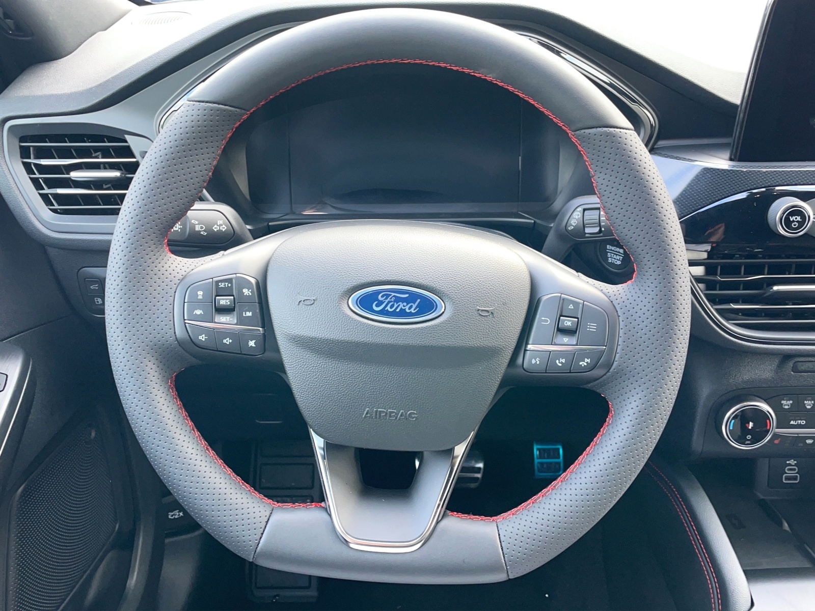 FORD Kuga 2.5 Plug-in Hybrid ST-Line X-image-9