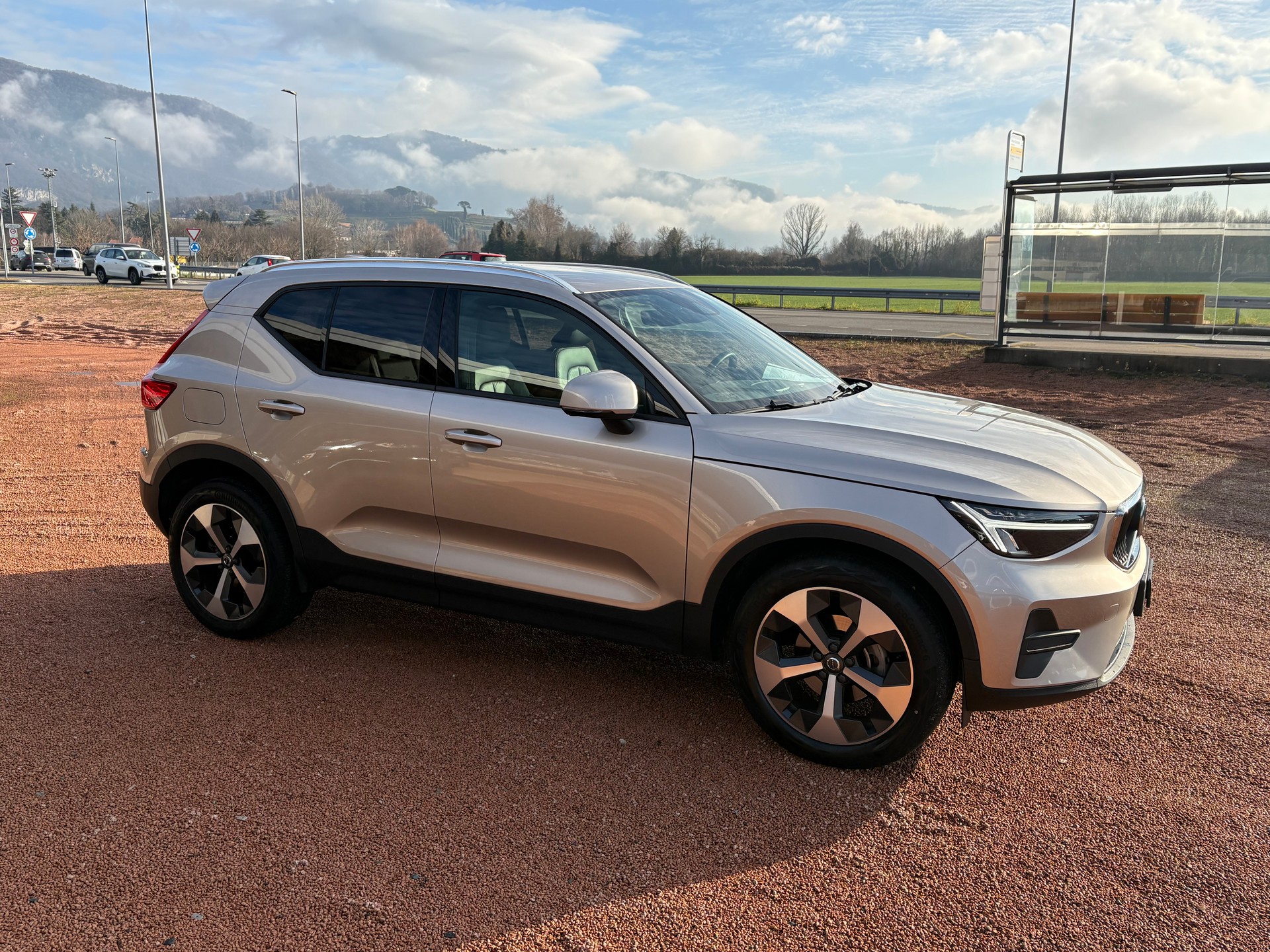 VOLVO XC40 T2 Core Geartronic-showroom-element-1