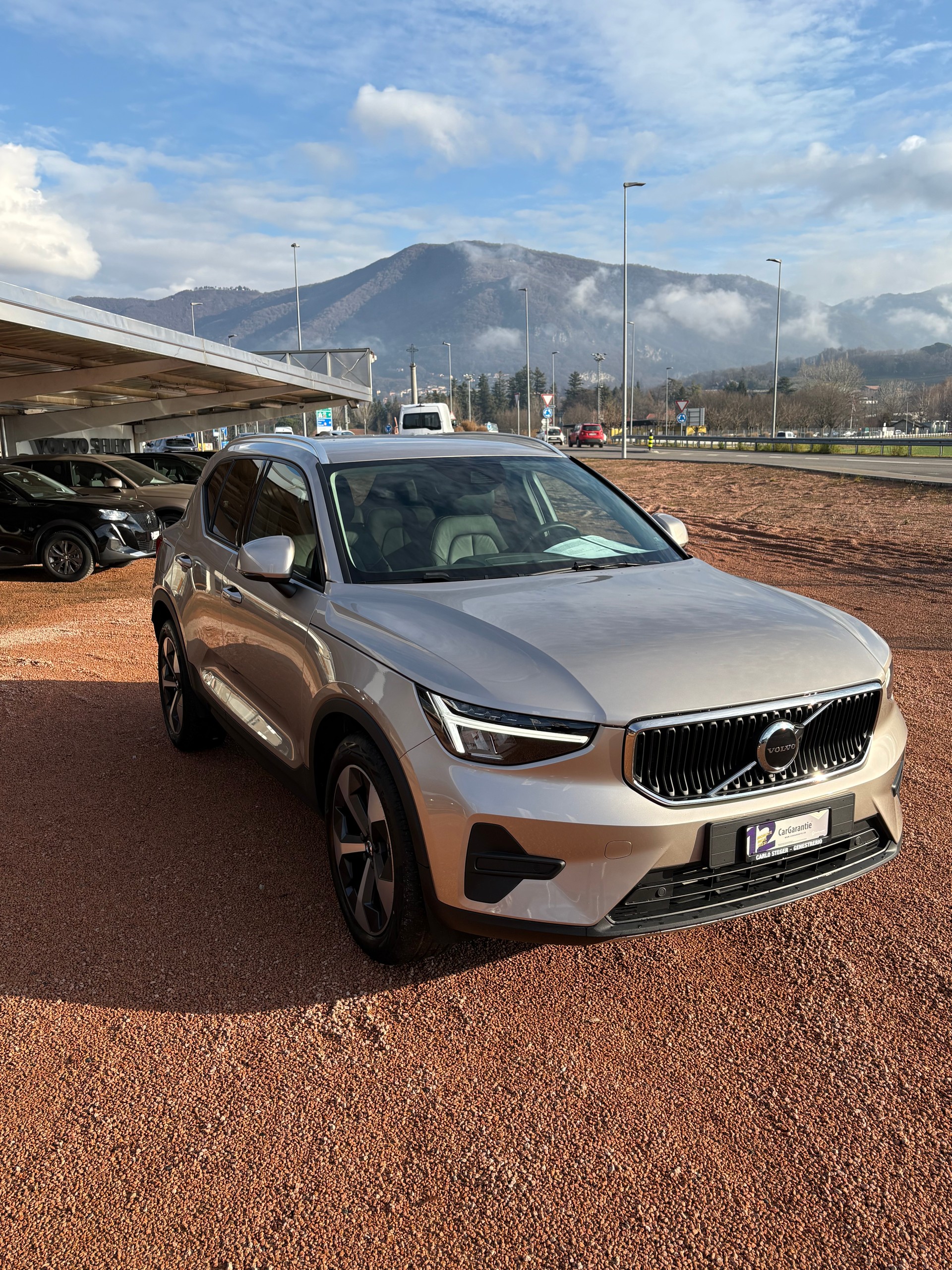 VOLVO XC40 T2 Core Geartronic-showroom-element-2