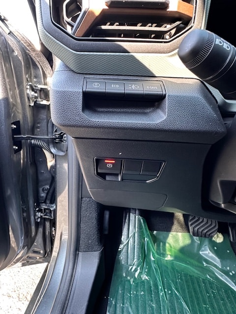 DACIA Duster HEV 155 Extreme-image-14