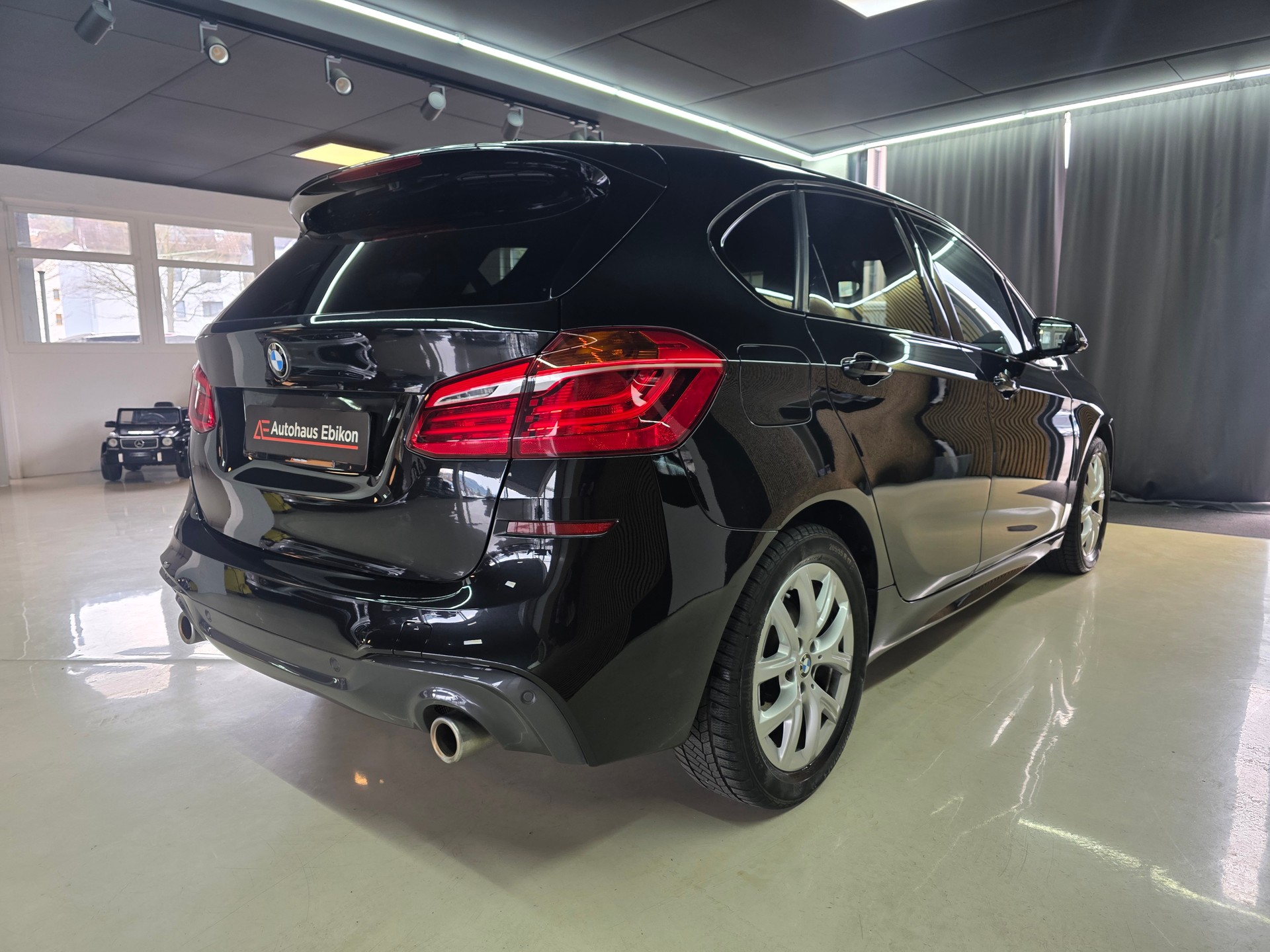 BMW 220i Active Tourer DKG M Sport LCI-image-6