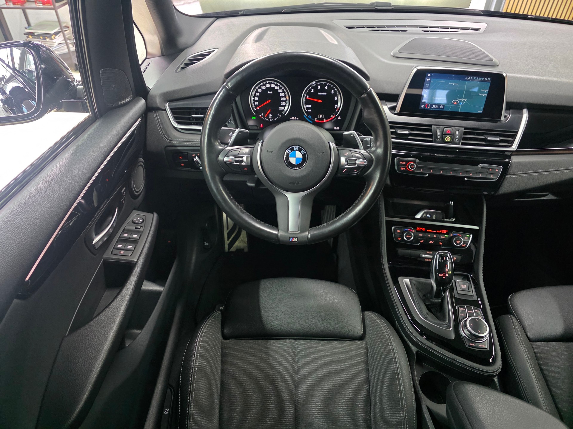 BMW 220i Active Tourer DKG M Sport LCI-image-10