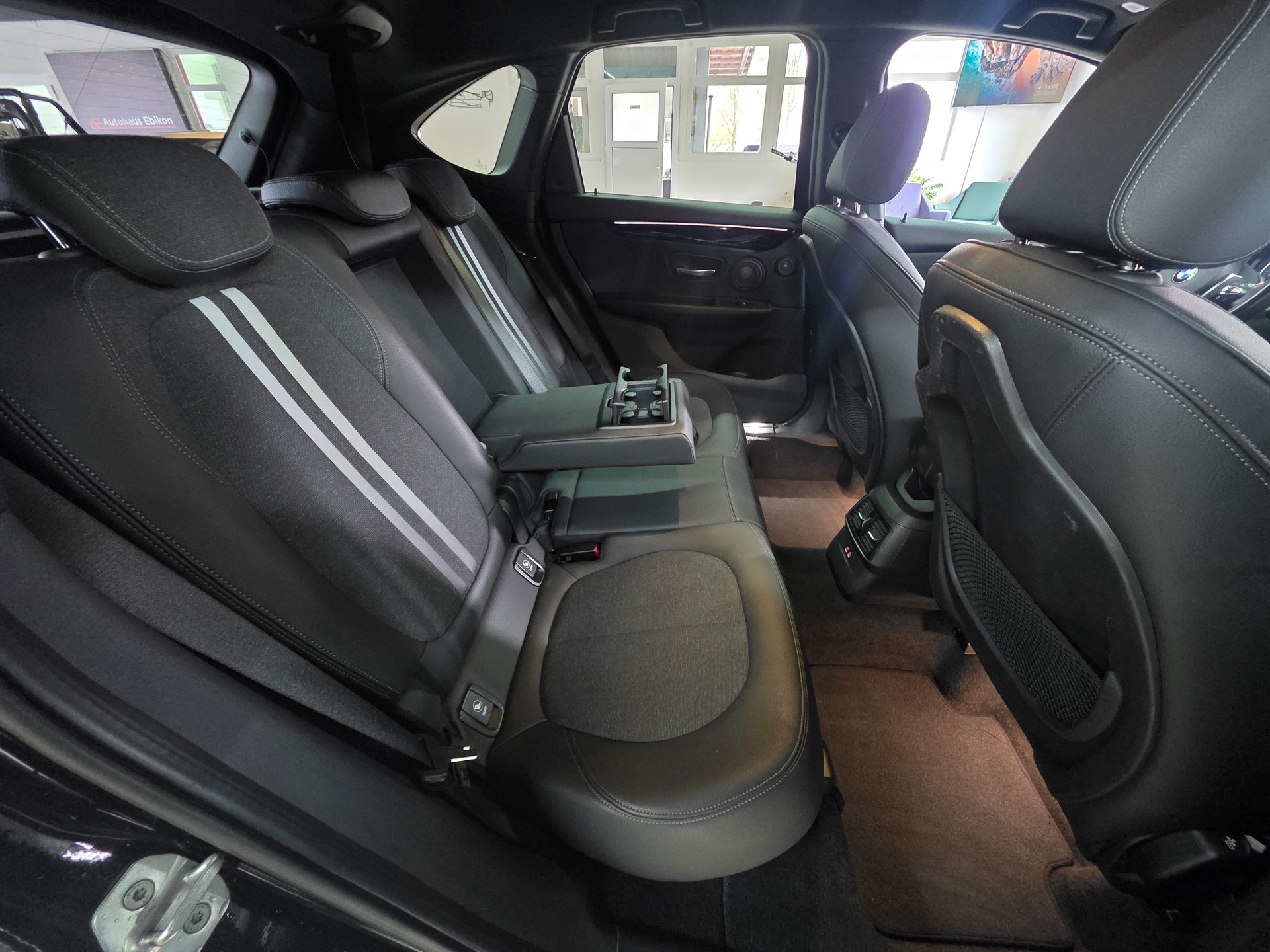 BMW 220i Active Tourer DKG M Sport LCI-image-15