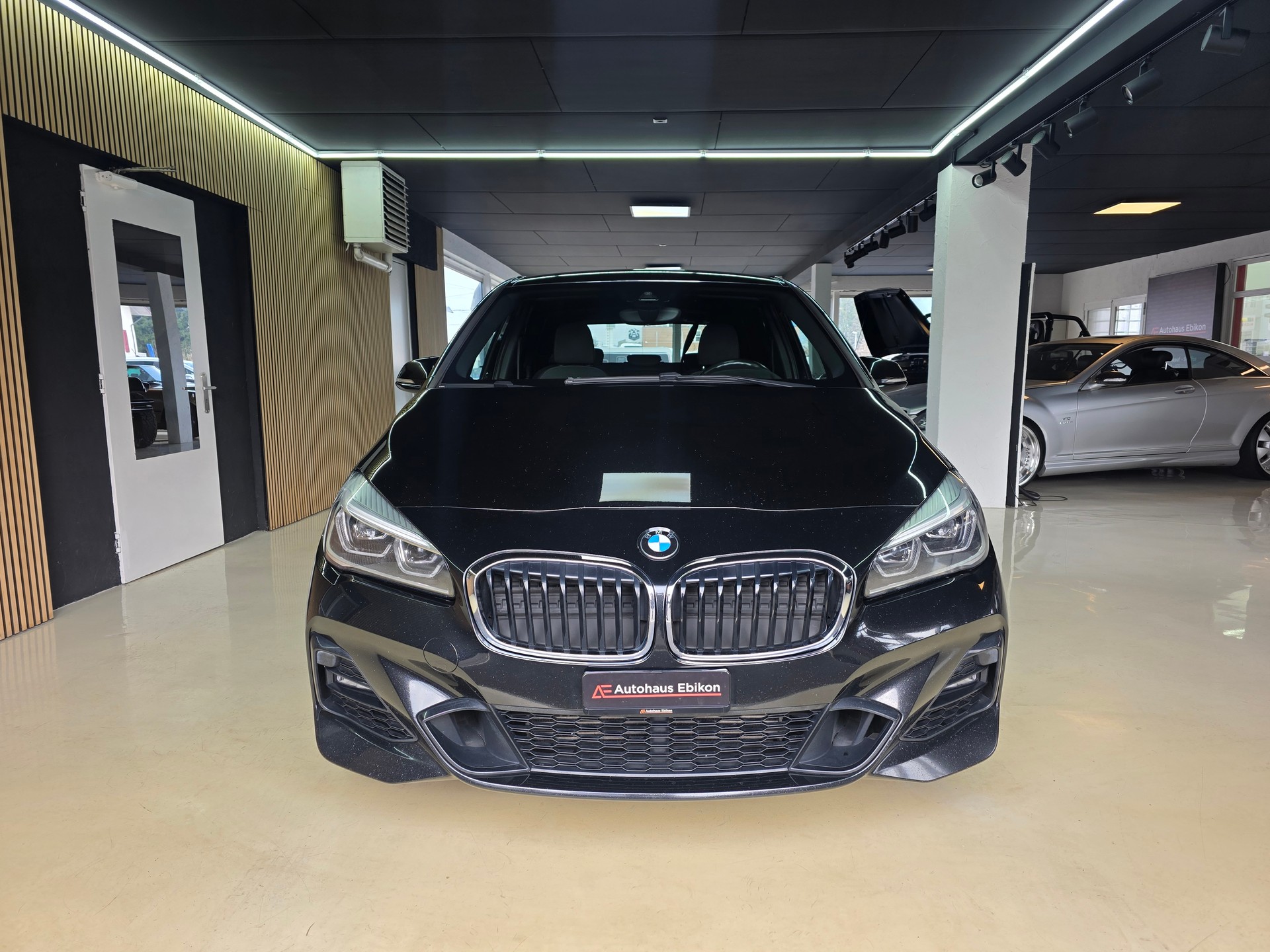 BMW 220i Active Tourer DKG M Sport LCI-showroom-element-1