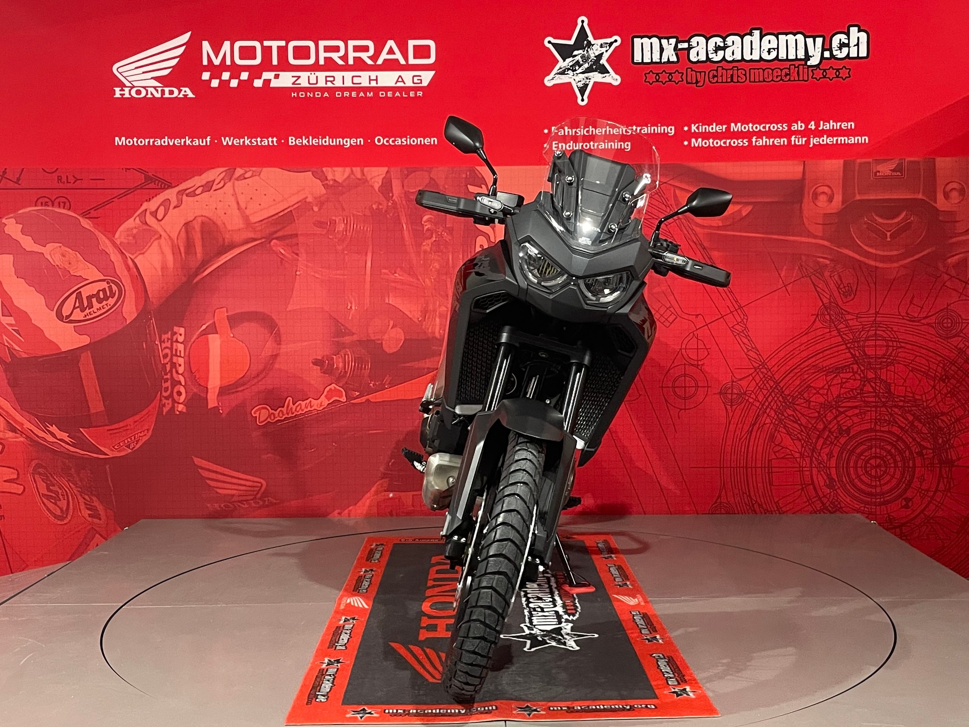 HONDA CRF1100L Africa Twin DCT **Modell 2026**Schwarz**Neufahrzeug**-image-6