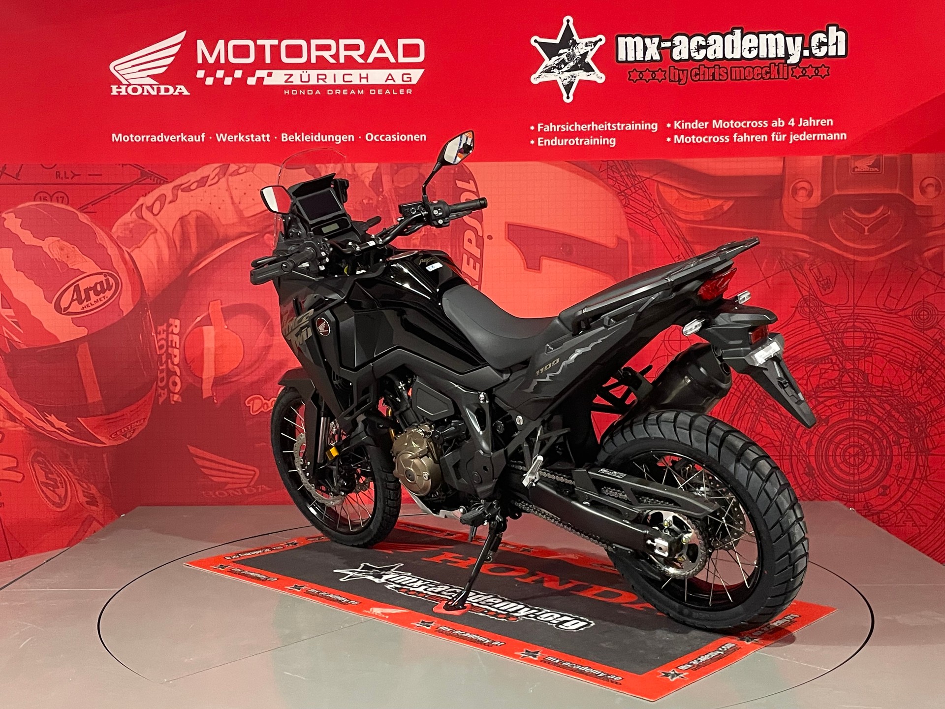 HONDA CRF1100L Africa Twin DCT **Modell 2026**Schwarz**Neufahrzeug**-image-4