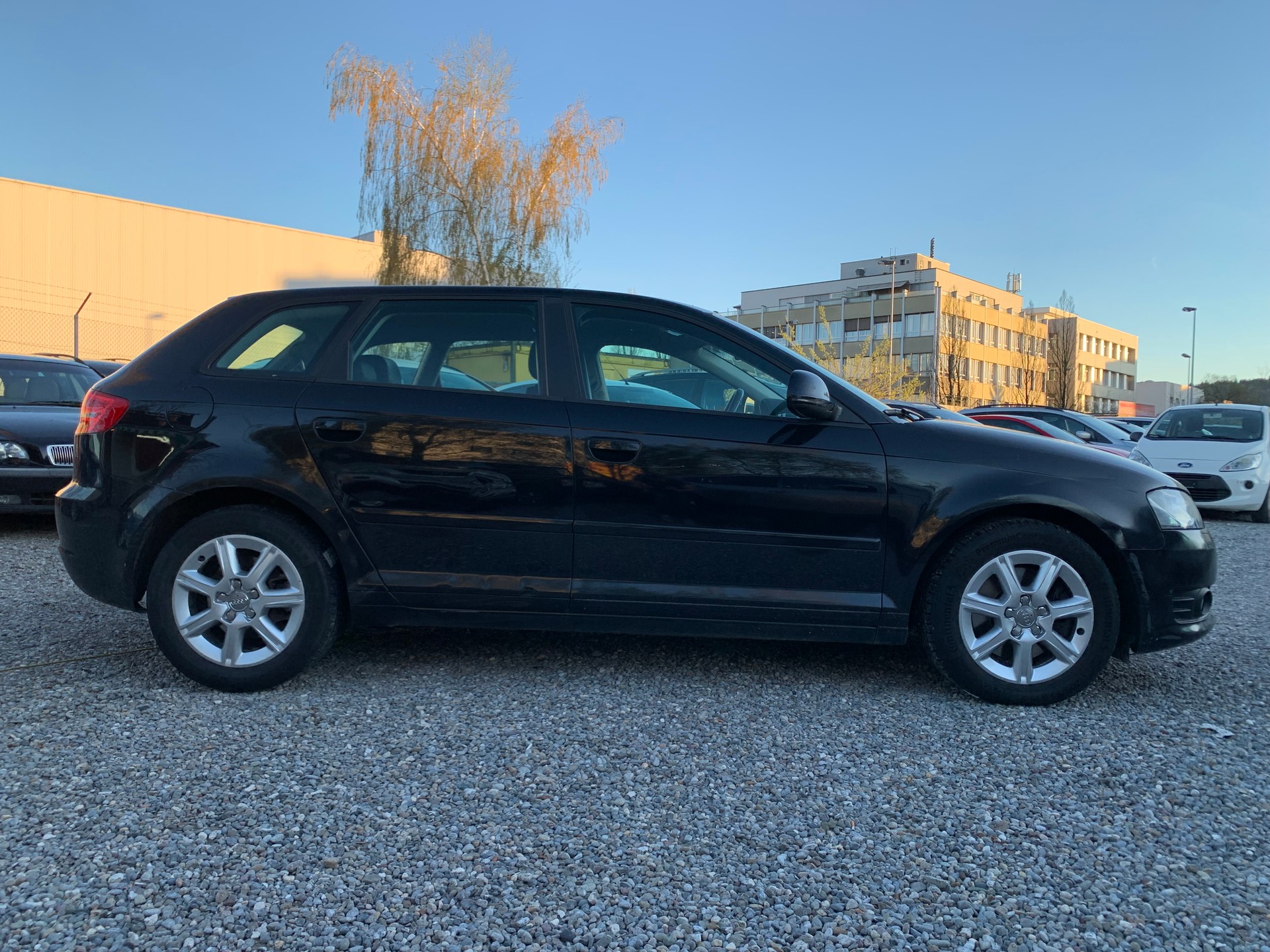 AUDI A3 Sportback 1.8 TFSI Ambiente quattro-image-3