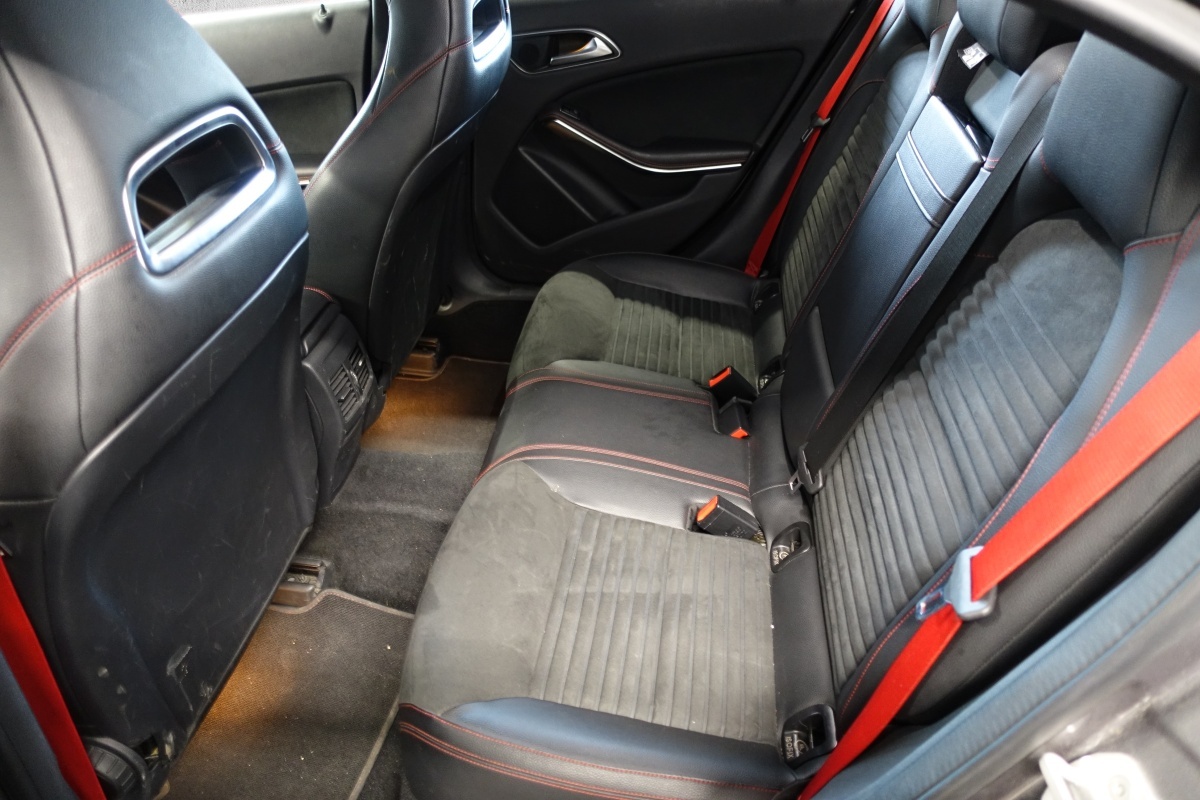 MERCEDES-BENZ A 250 Sport 7G-DCT-image-9
