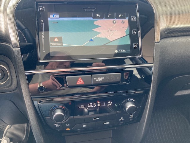 SUZUKI Vitara 1.4 Boosterjet Piz Sulai Top Hybrid Automatic-image-10