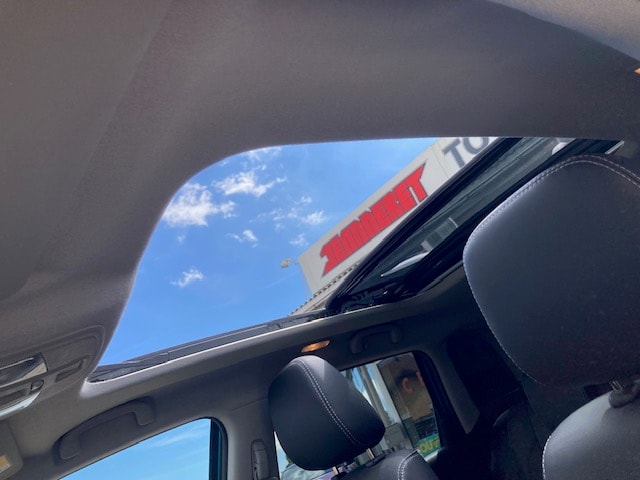 SUZUKI Vitara 1.4 Boosterjet Piz Sulai Top Hybrid Automatic-image-9
