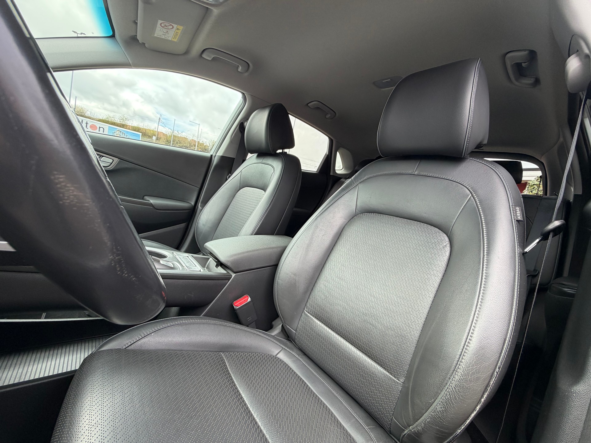 HYUNDAI Kona Electric Vertex 64KWh-image-10