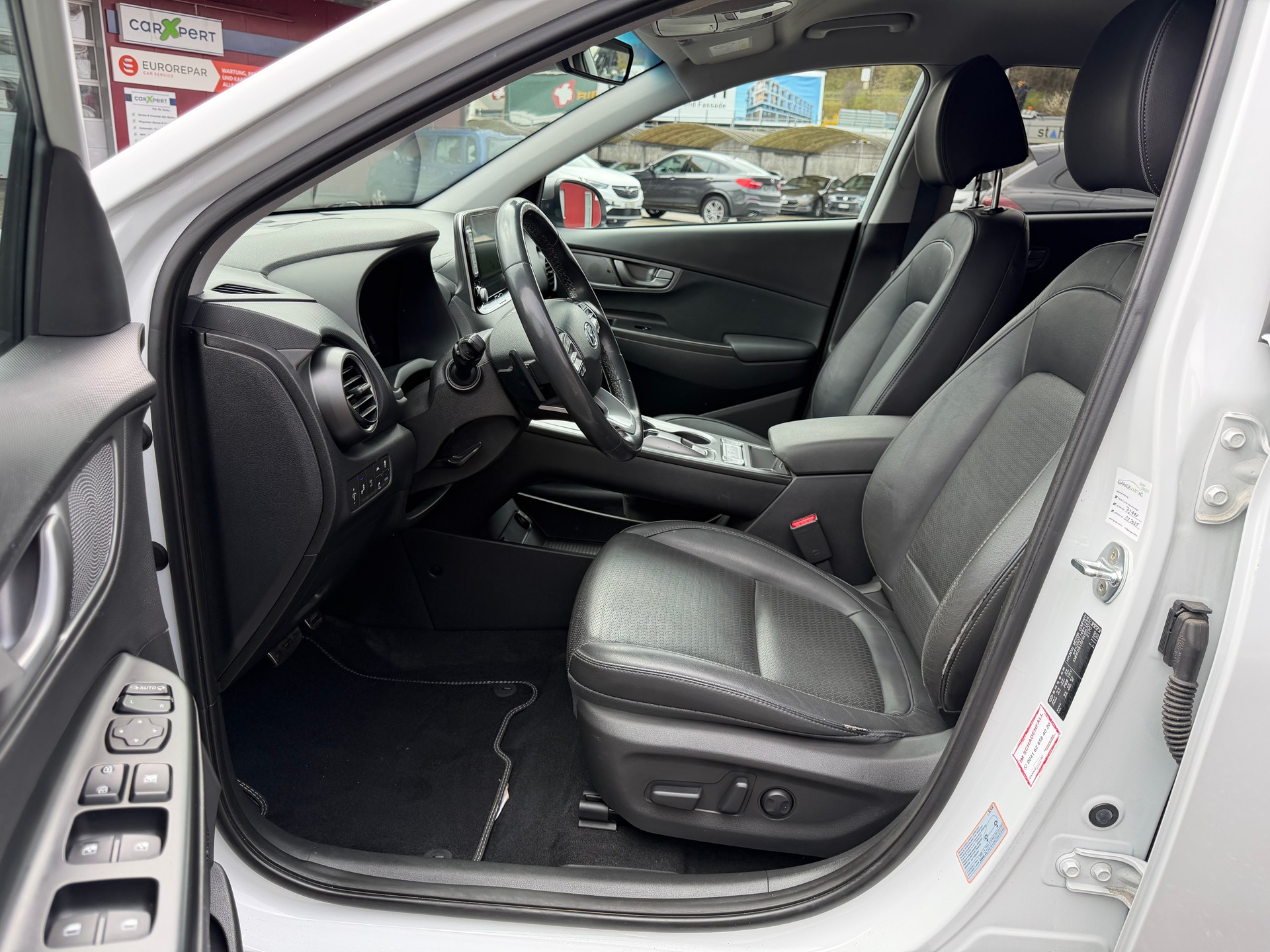 HYUNDAI Kona Electric Vertex 64KWh-image-9