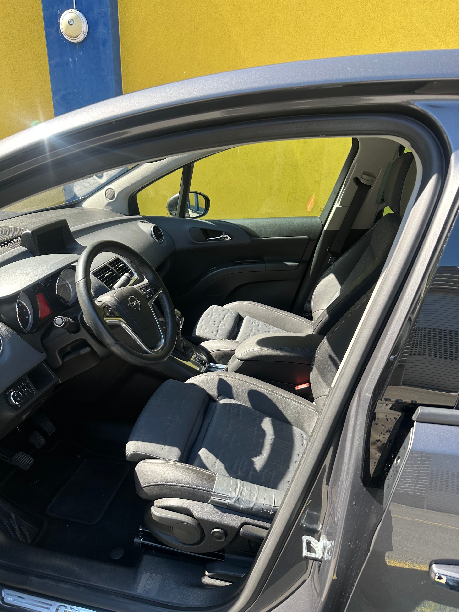 OPEL Meriva 1.4 Turbo Cosmo-image-7