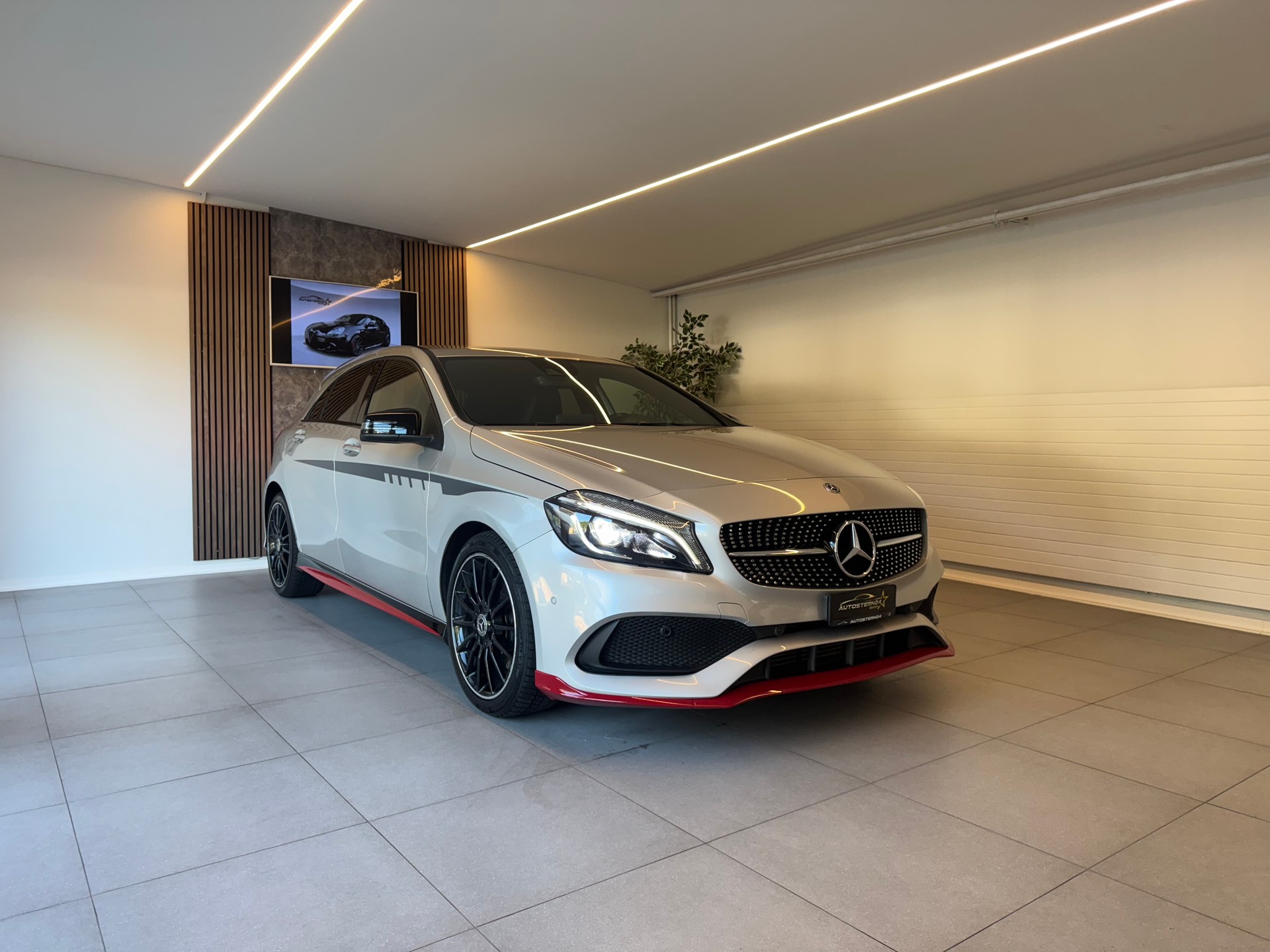 MERCEDES-BENZ A 250 SPORT AMG Line 4Matic 7G-DCT*CH-Fahrzeug*Frisch MFK*-showroom-element-1