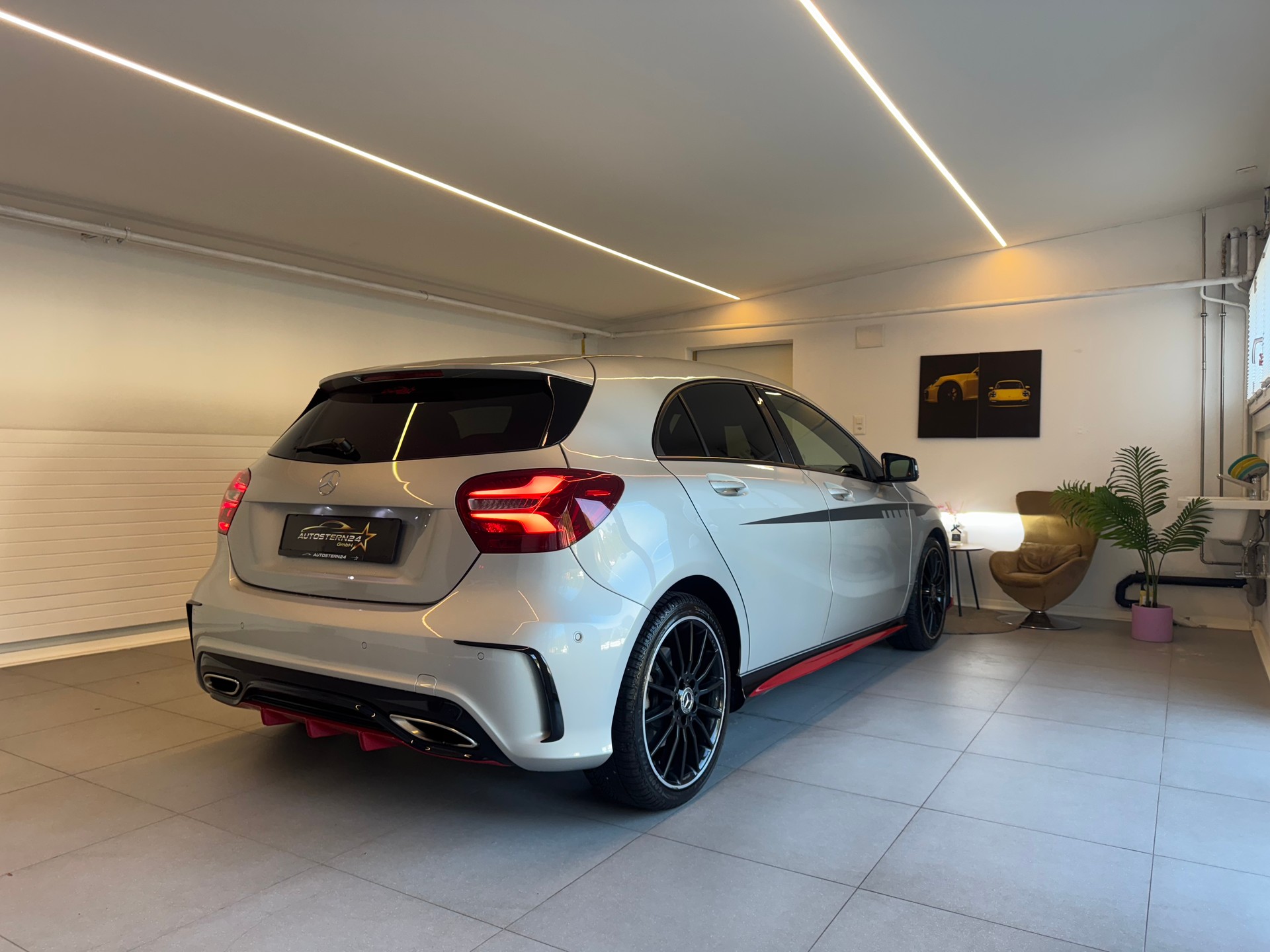 MERCEDES-BENZ A 250 SPORT AMG Line 4Matic 7G-DCT*CH-Fahrzeug*Frisch MFK*-image-4