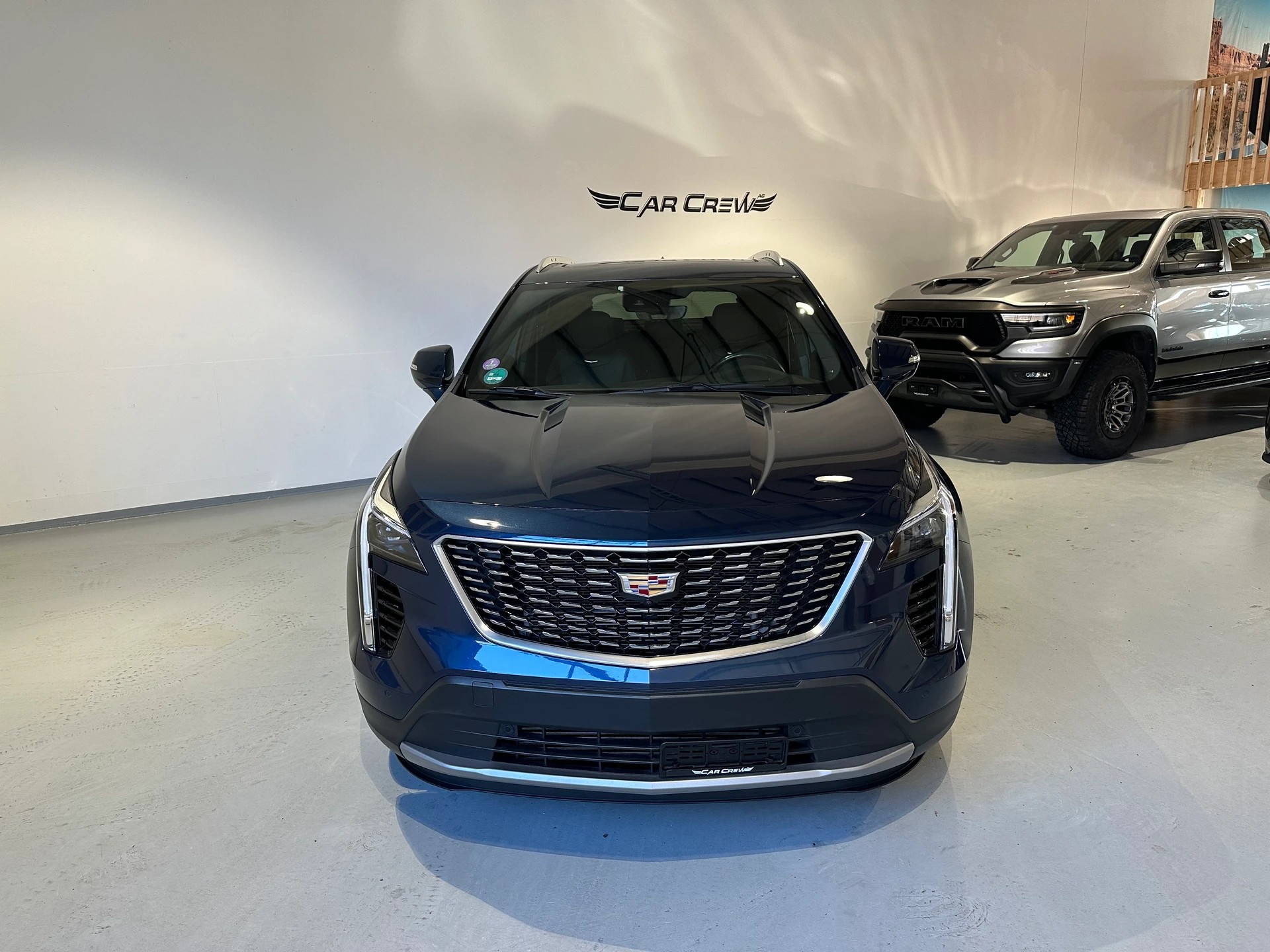 CADILLAC XT4 350T 2.0 Premium Luxury AWD Automat-image-1