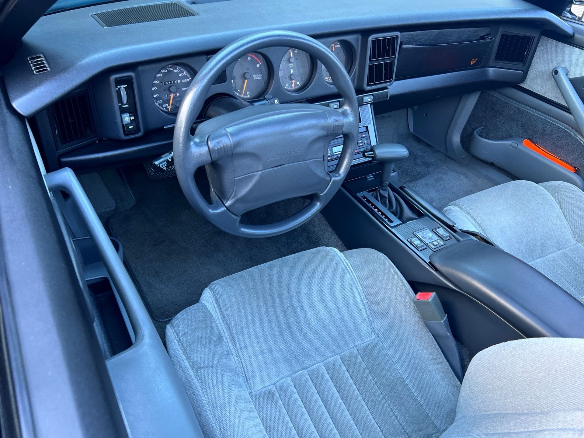 PONTIAC Firebird 5.0 V8-image-18