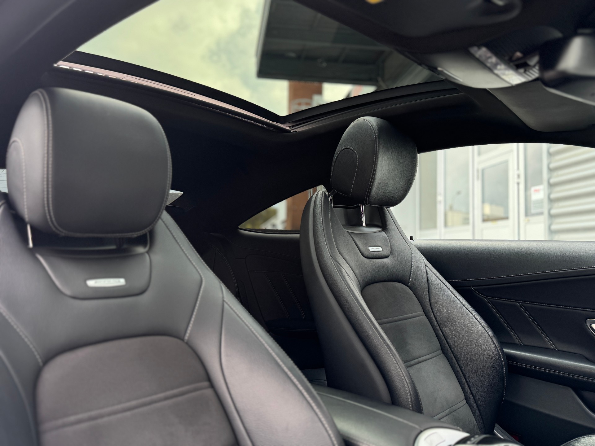 MERCEDES-BENZ C 63 AMG Speedshift-image-14