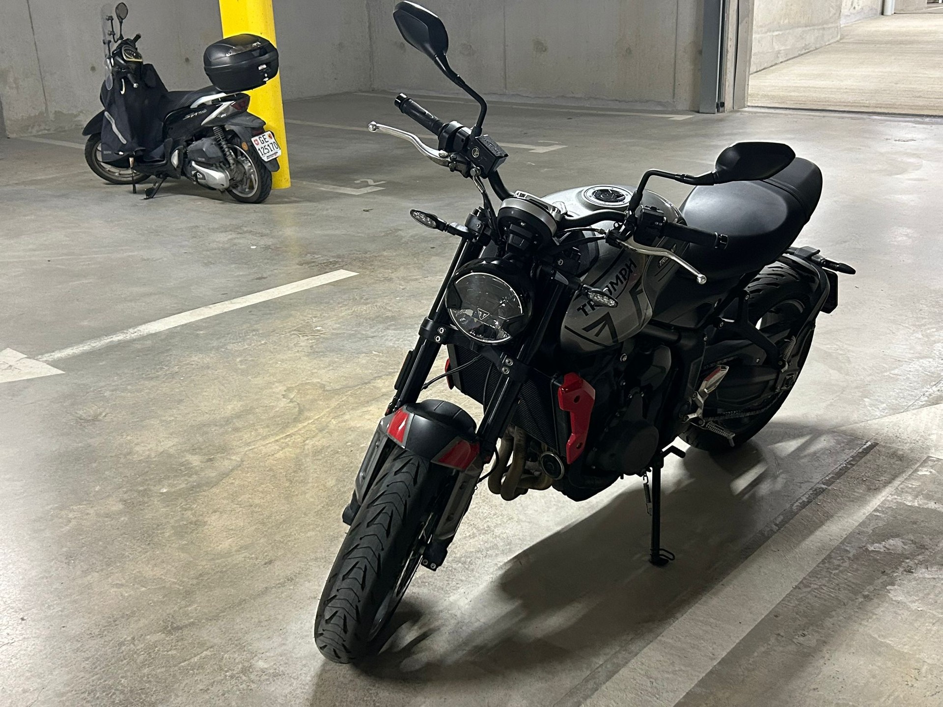 TRIUMPH Trident 660-image-2