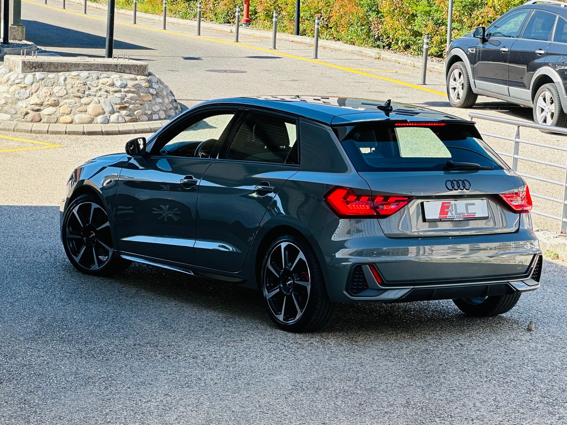 AUDI A1 Sportback 30 TFSI S Line Attraction S-tronic-image-11