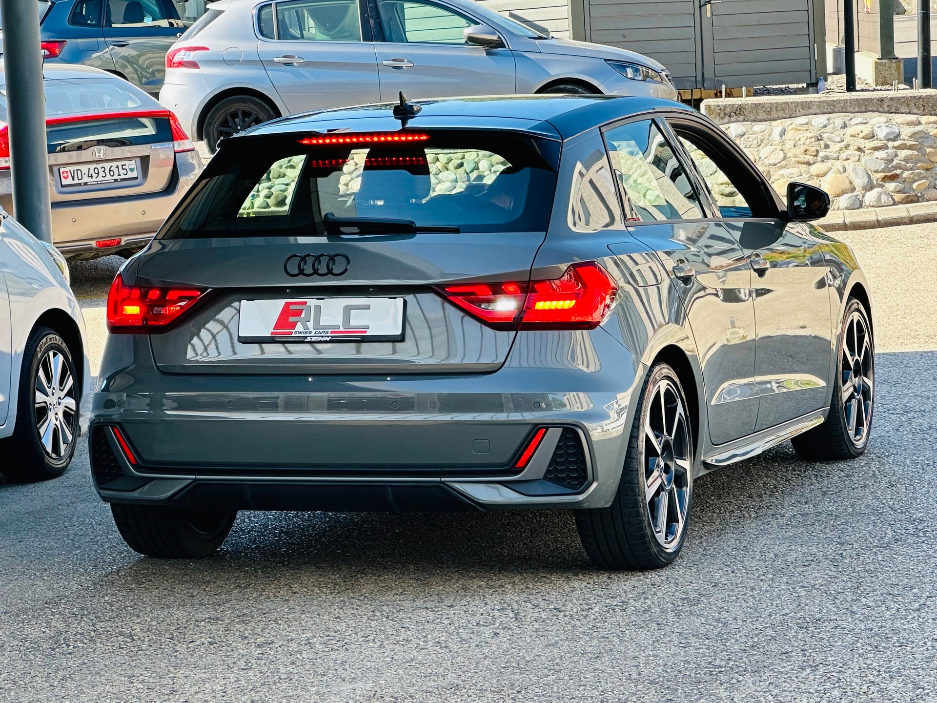AUDI A1 Sportback 30 TFSI S Line Attraction S-tronic-image-12