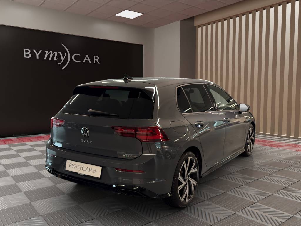 VW Golf 1.5 eTSI mHEV ACT R-Line DSG-image-2