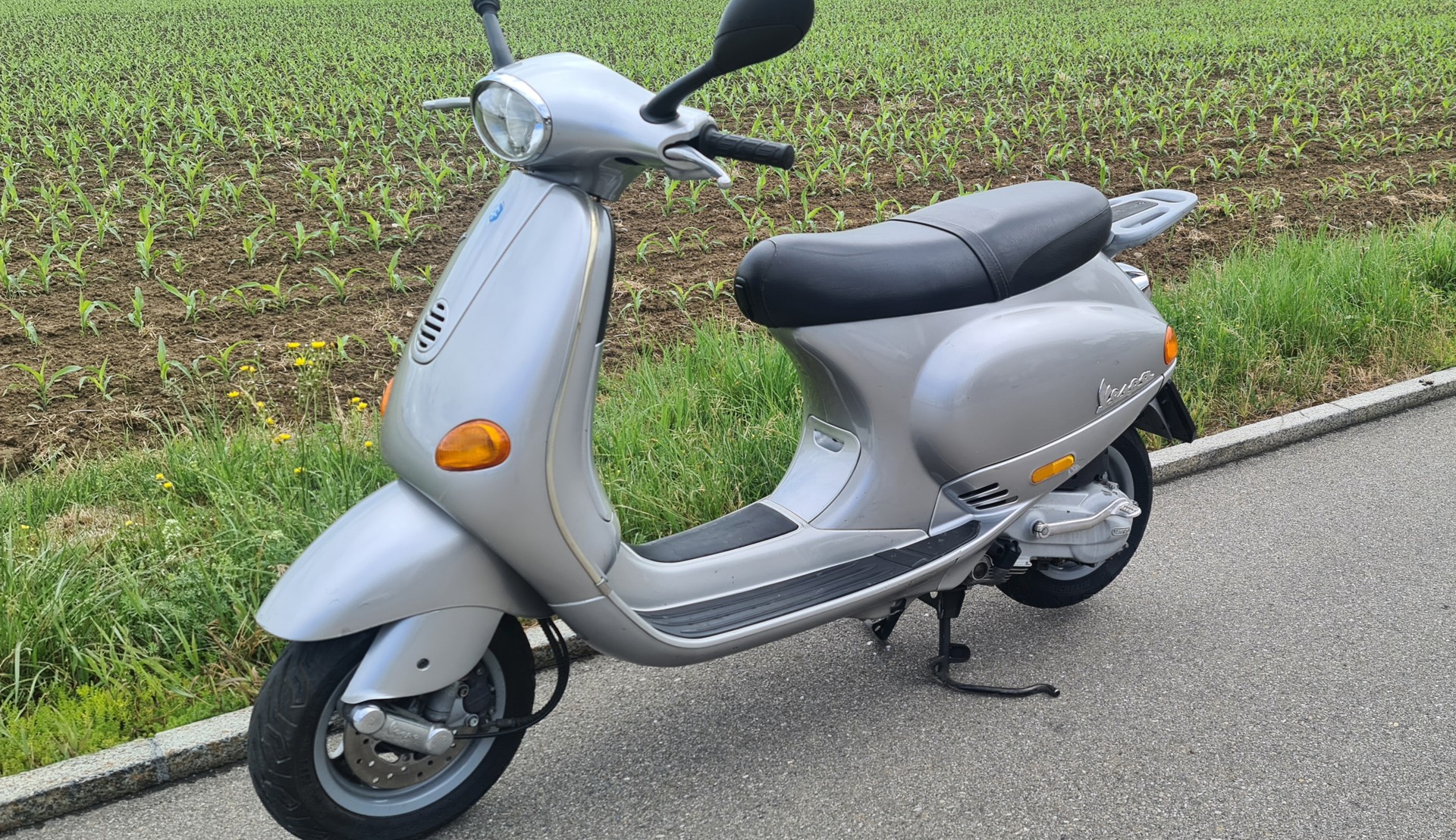 PIAGGIO Vespa 125 ET4 Space Dream-image-5