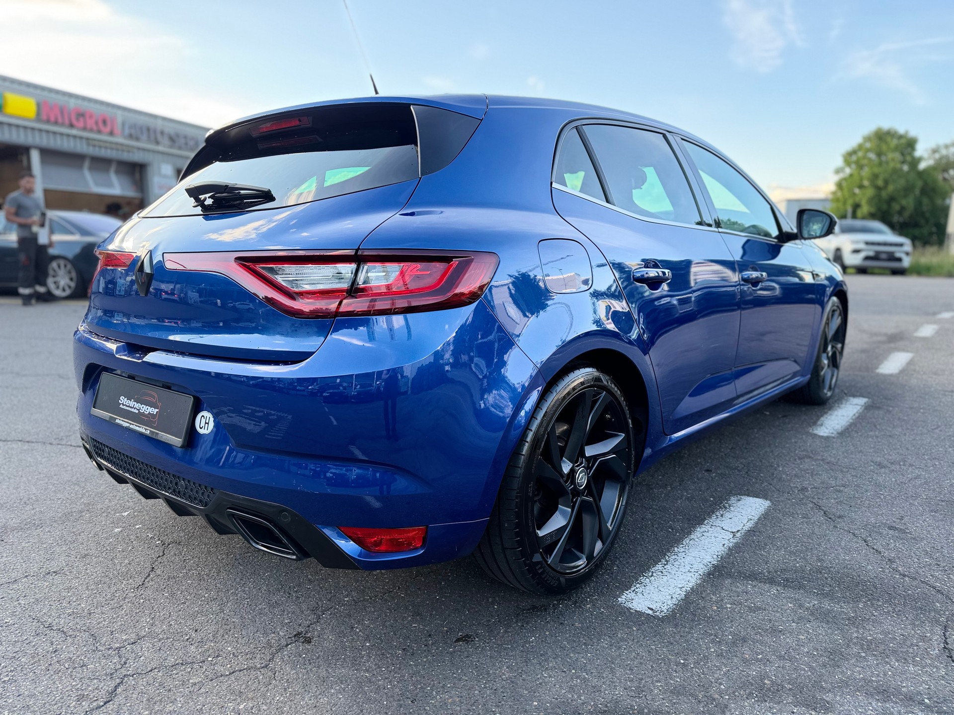 RENAULT Mégane 1.6 16V Turbo GT EDC-image-10