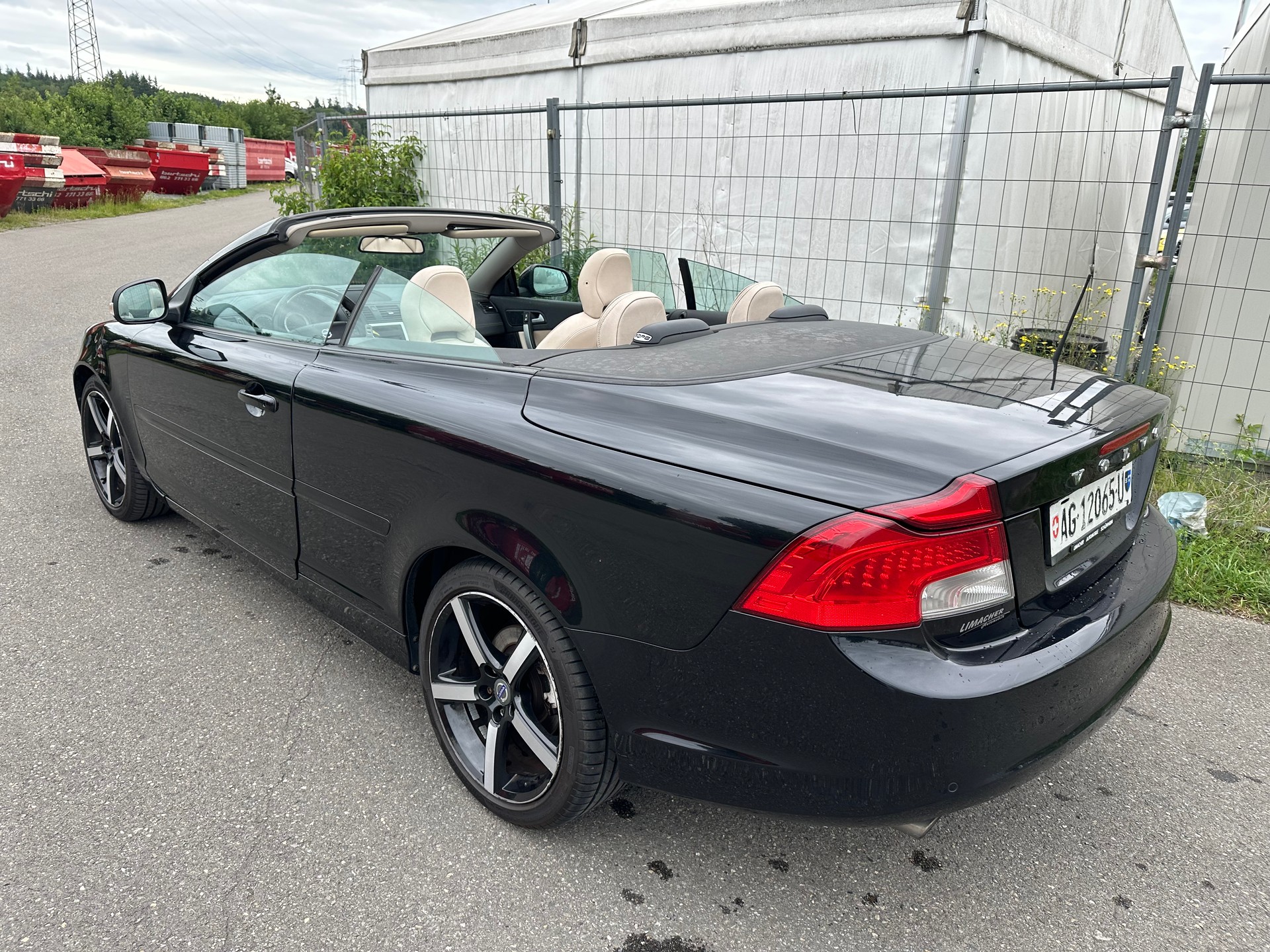 VOLVO C70 2 Liter Diesel Aut Cabrio-image-3
