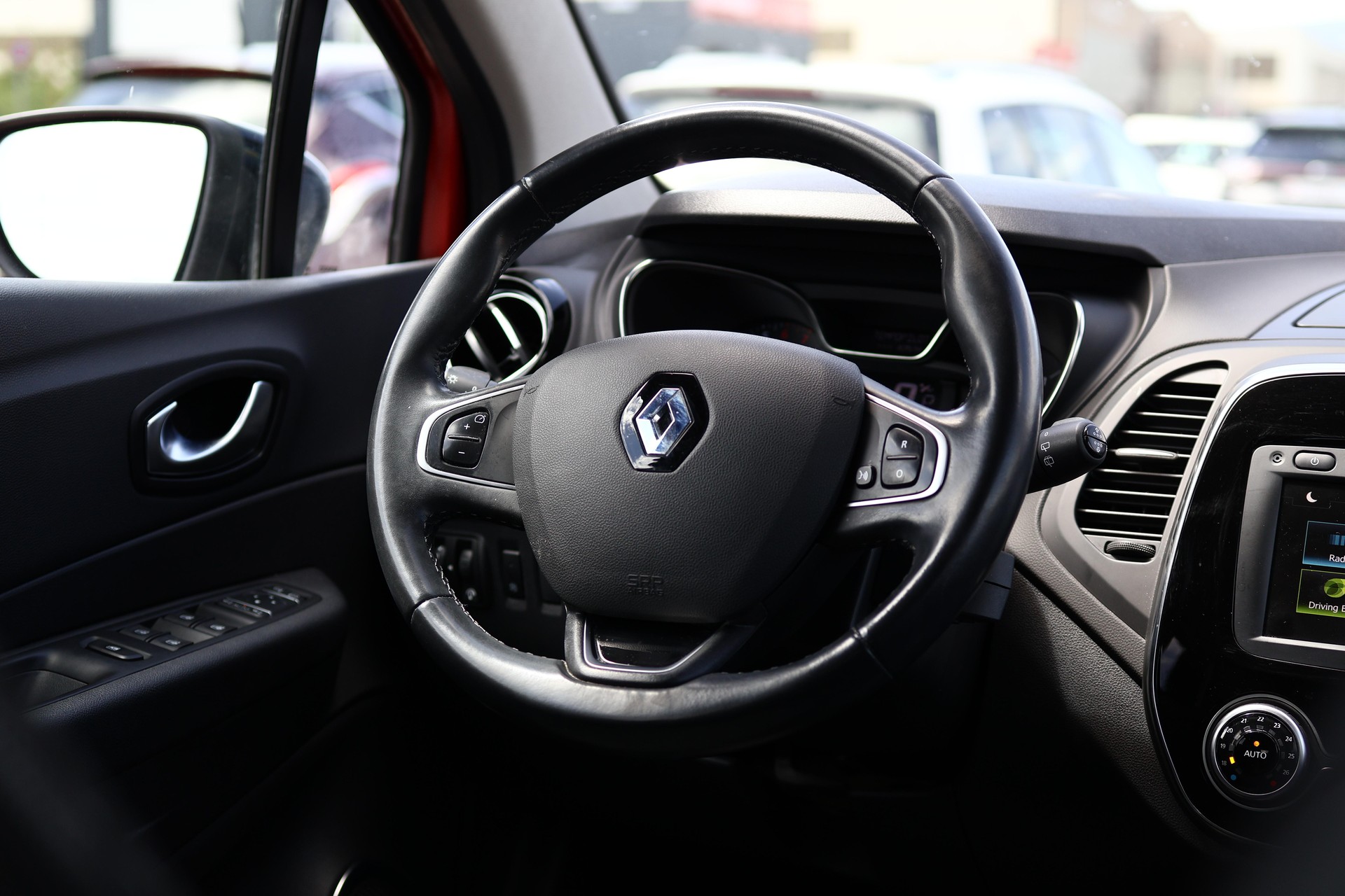 RENAULT Captur 1.3 TCe Intens EDC S/S PF-image-21