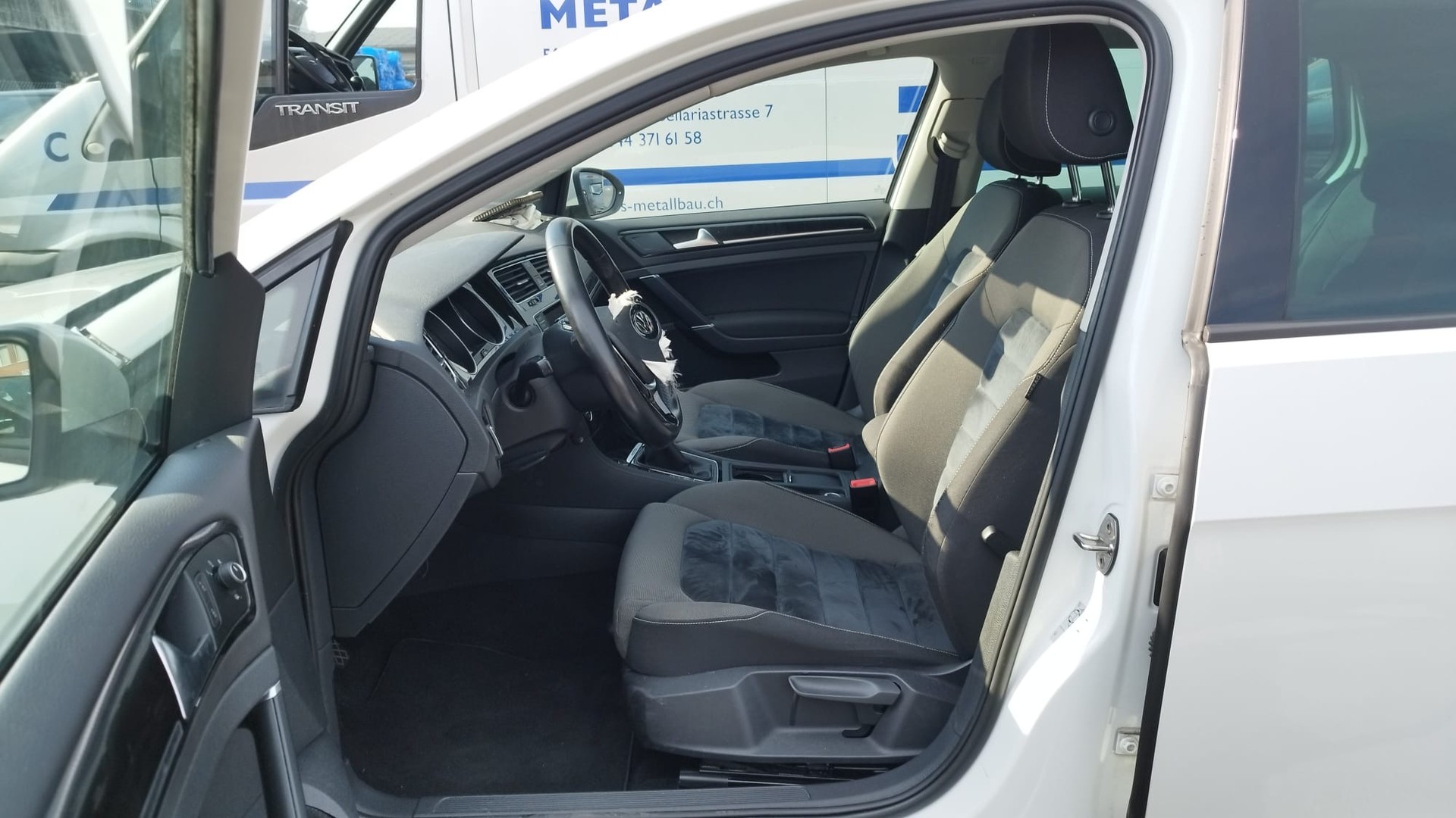 VW Golf 2.0 TDI Highline 4Motion-image-7