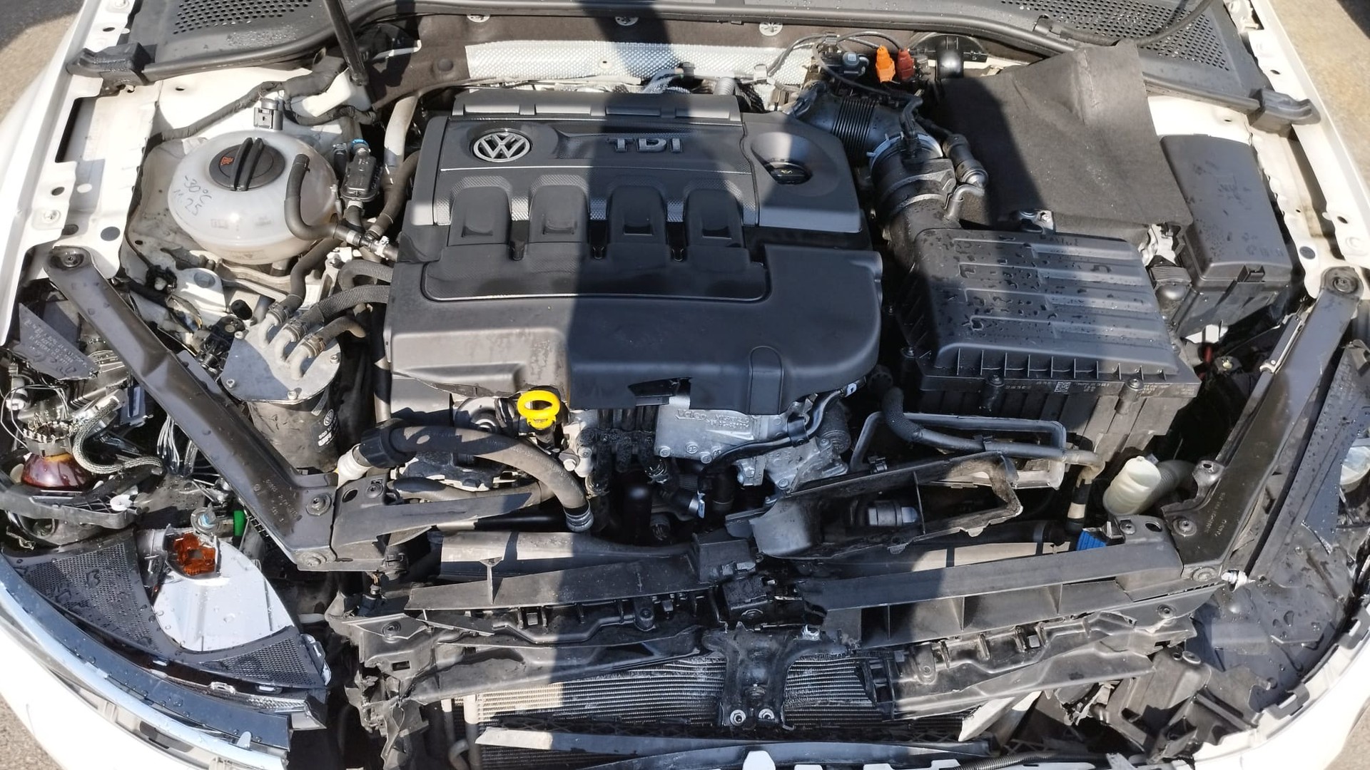 VW Golf 2.0 TDI Highline 4Motion-image-15