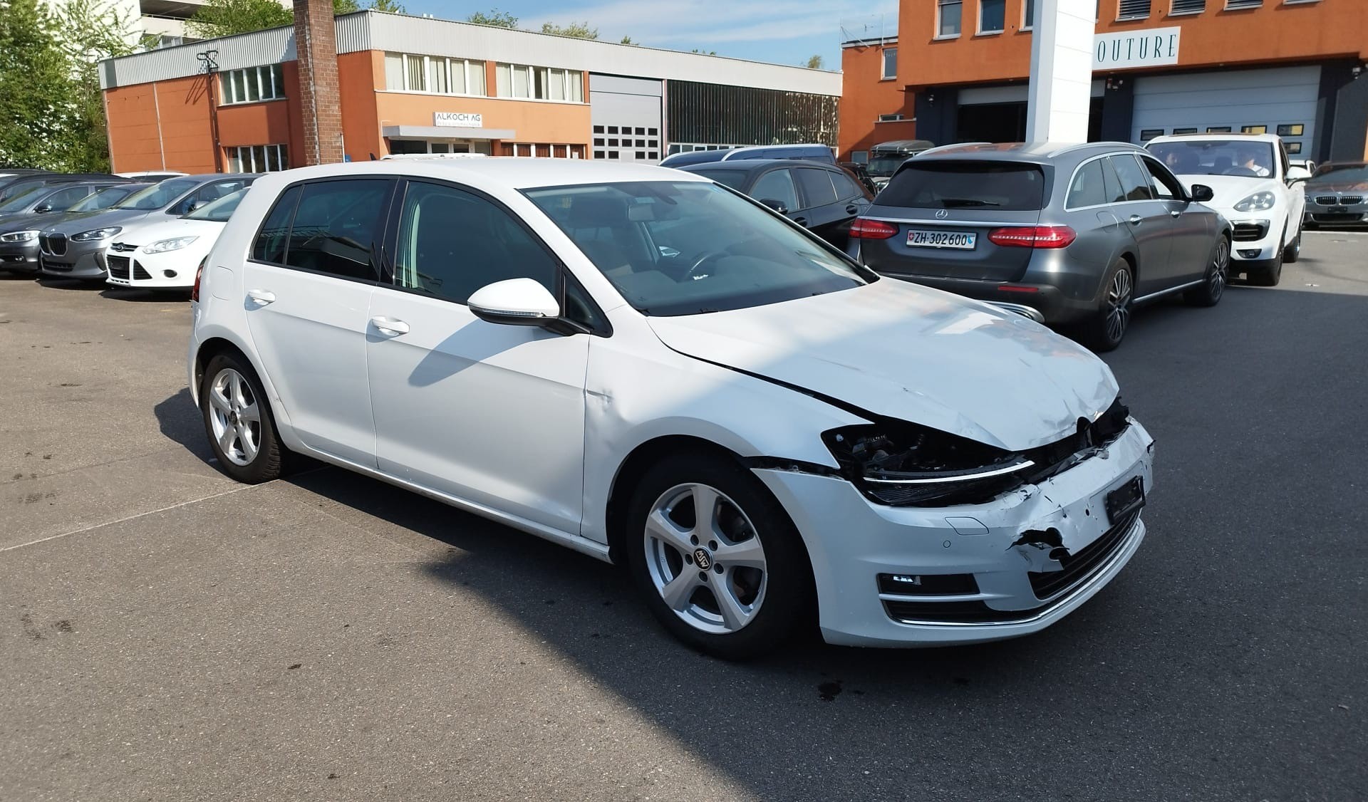 VW Golf 2.0 TDI Highline 4Motion-image-5