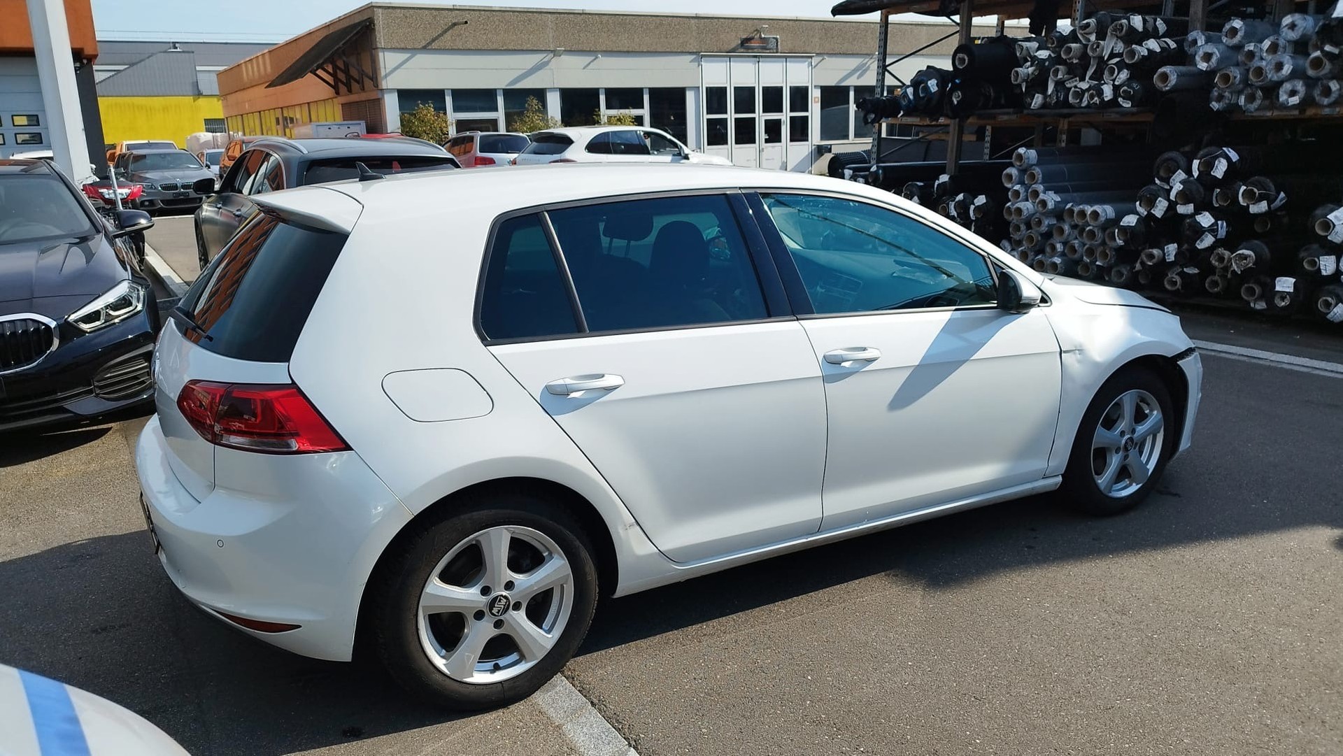 VW Golf 2.0 TDI Highline 4Motion-image-8