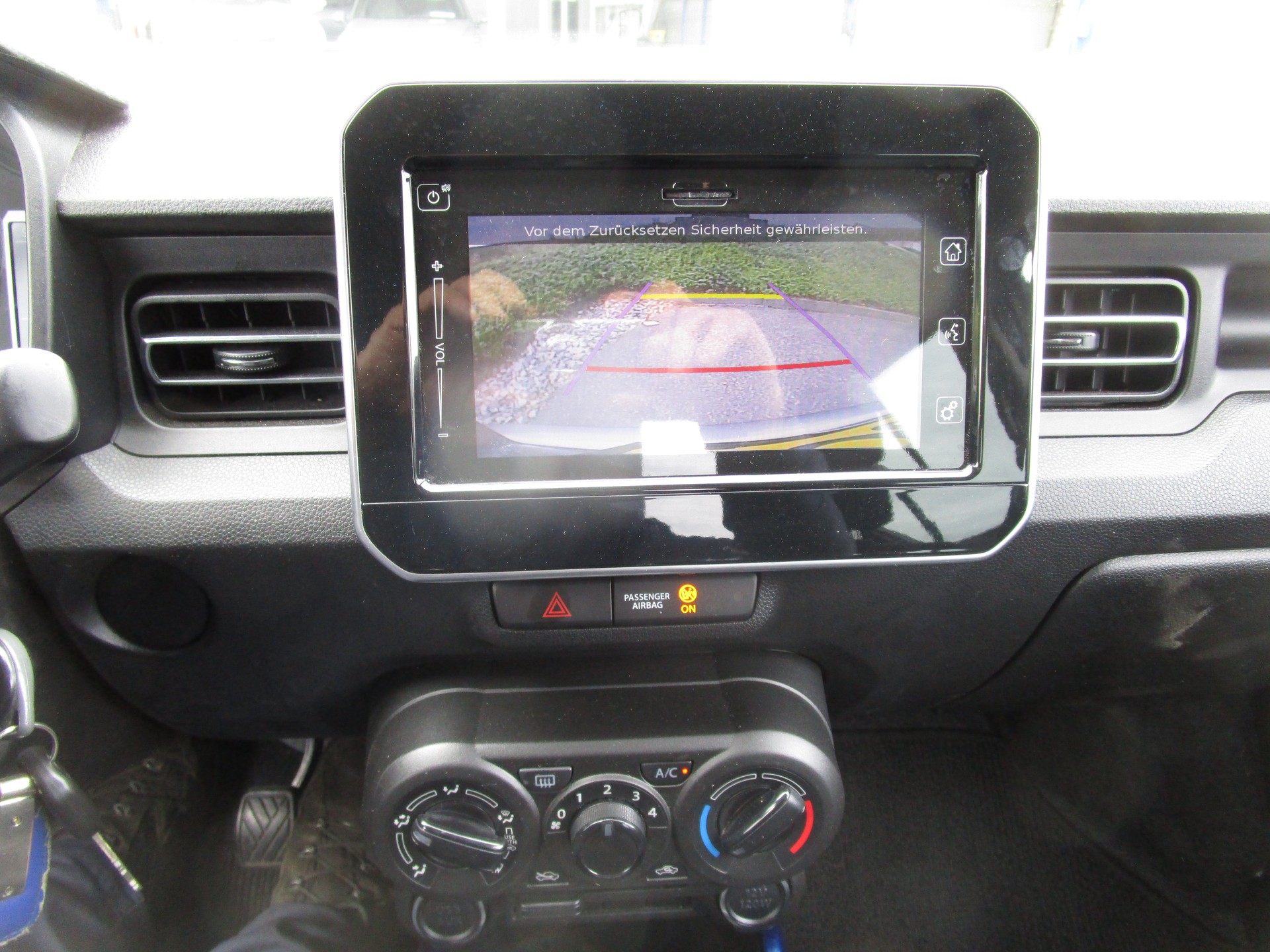 SUZUKI Ignis 1.2i Compact+ Hybrid 4x4-image-9