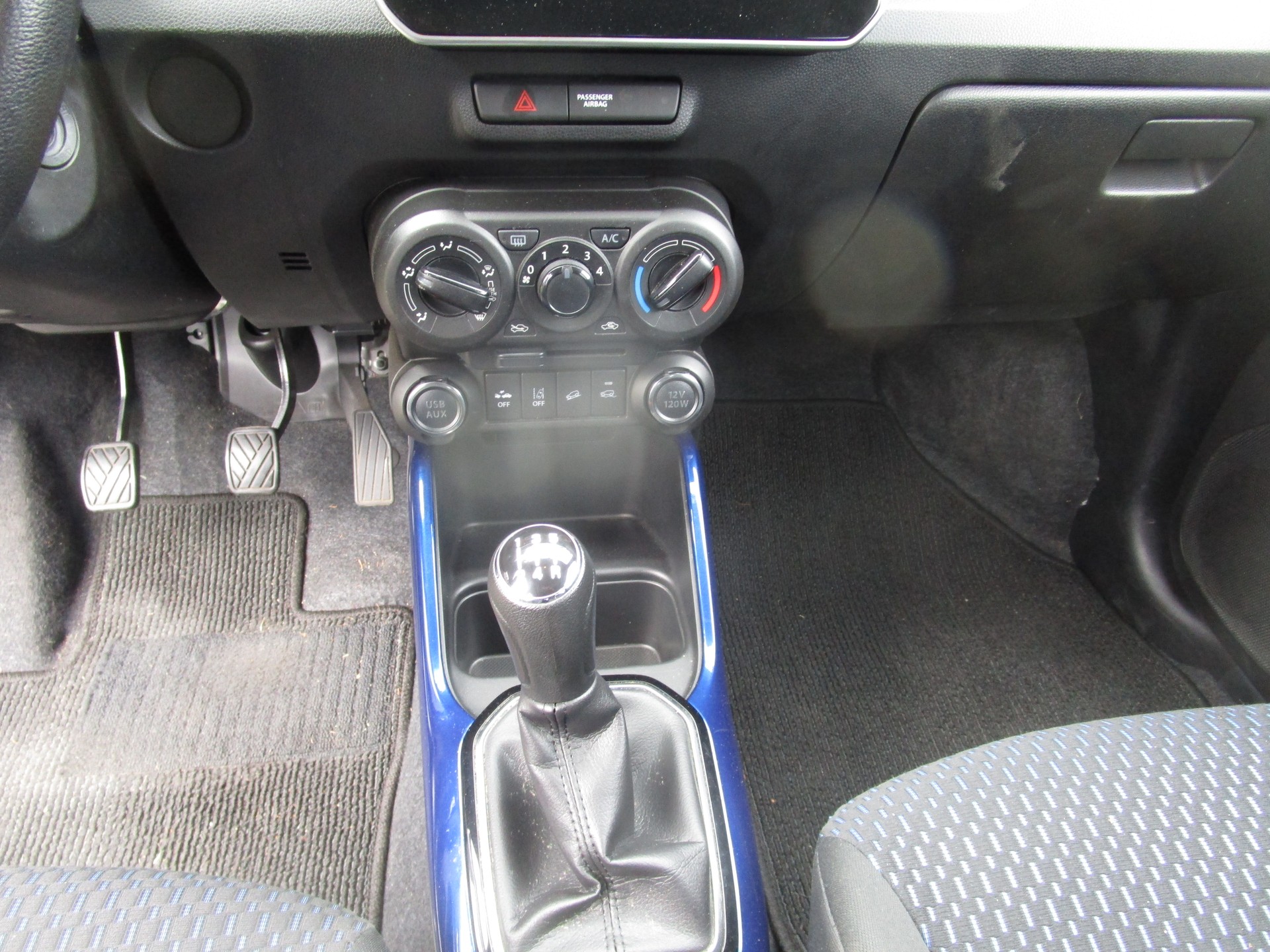 SUZUKI Ignis 1.2i Compact+ Hybrid 4x4-image-8