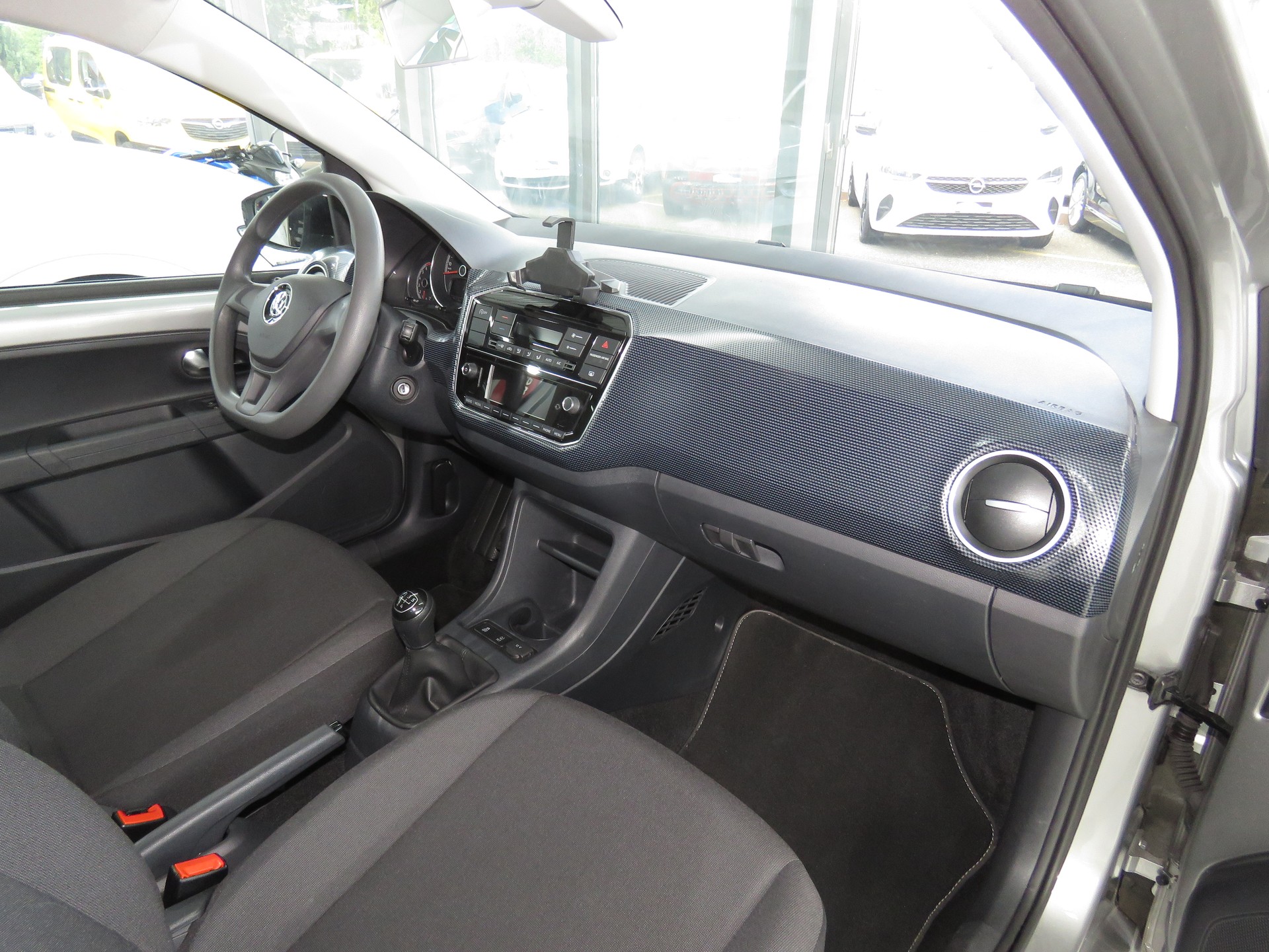 VW Up 1.0 TSI BMT move up-image-10