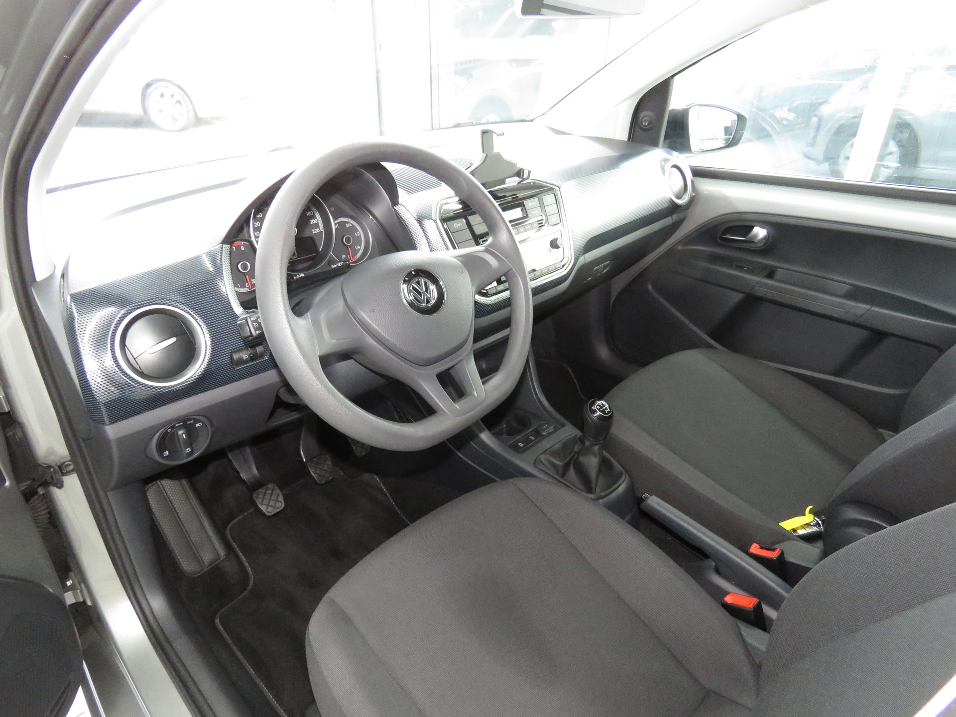 VW Up 1.0 TSI BMT move up-image-6
