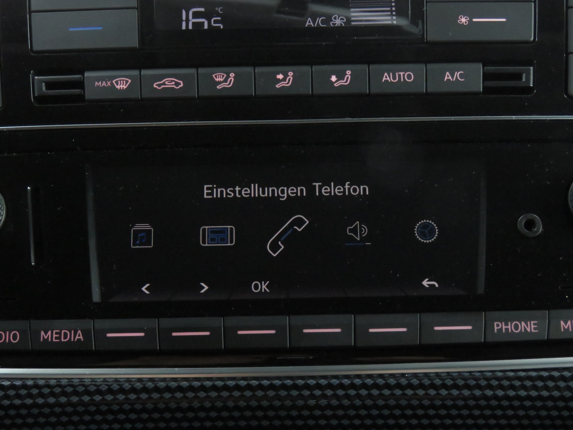 VW Up 1.0 TSI BMT move up-image-19